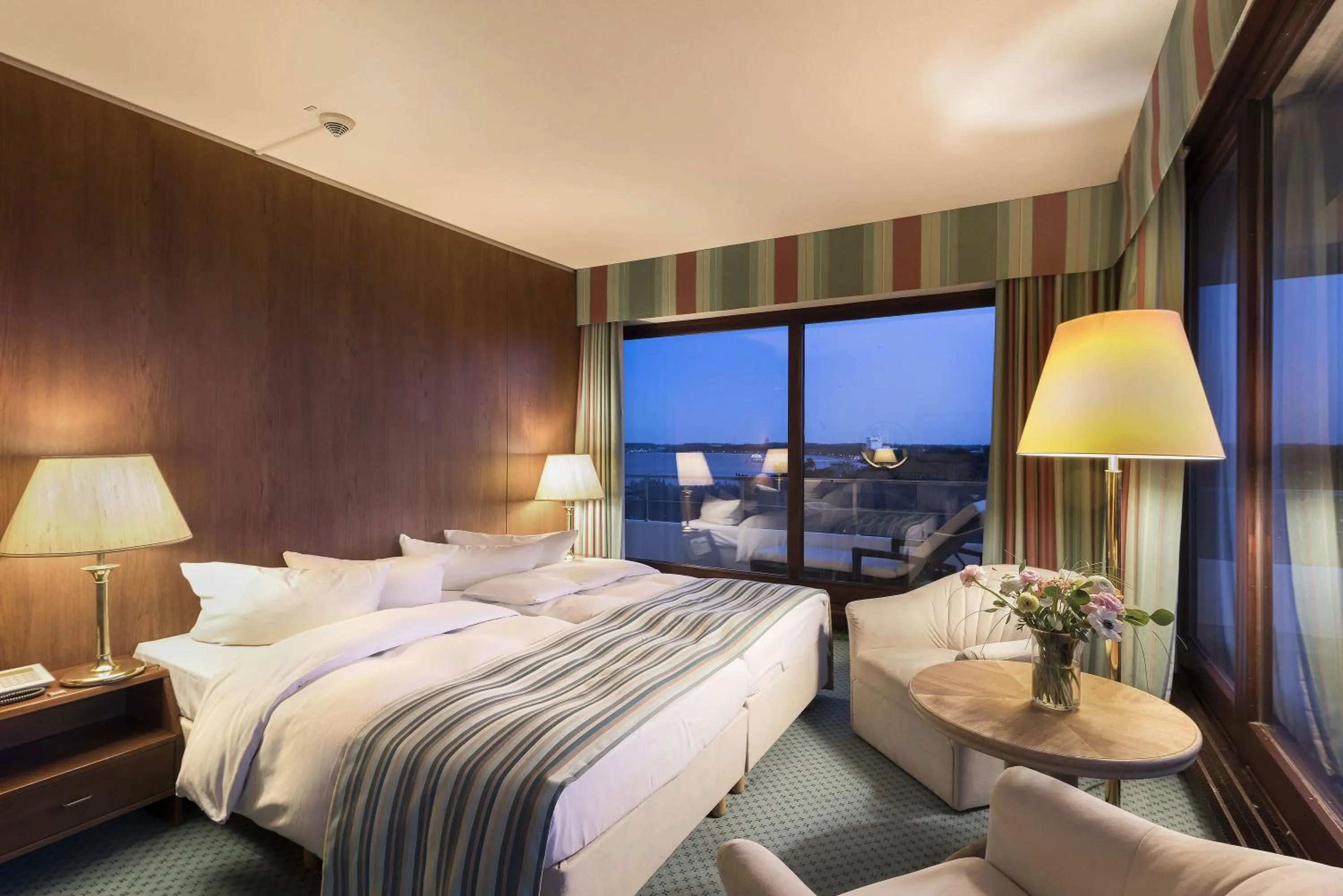 Photo of the whole room, Bed in Maritim Seehotel Timmendorfer Strand