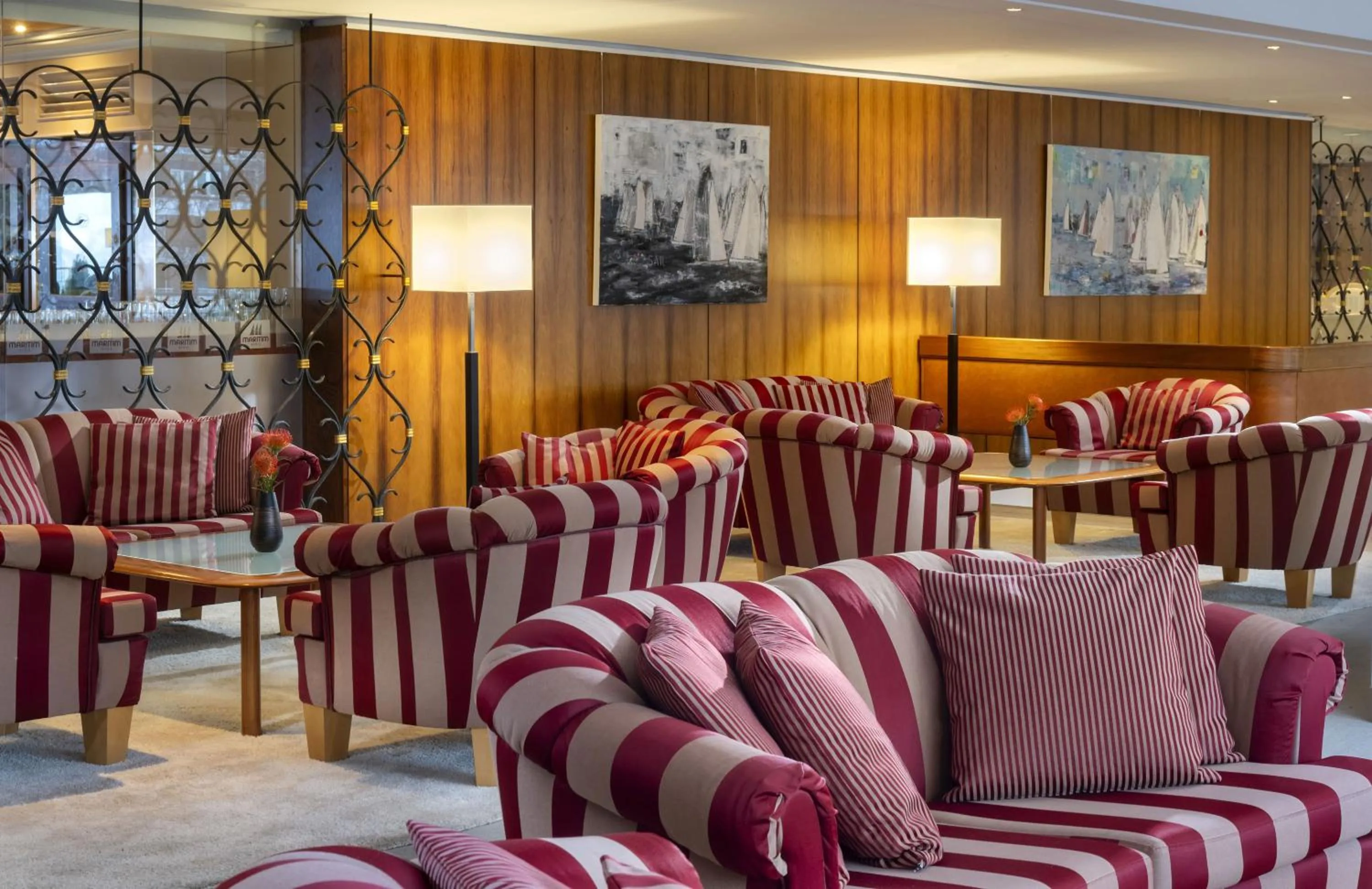 Lounge or bar in Maritim Seehotel Timmendorfer Strand