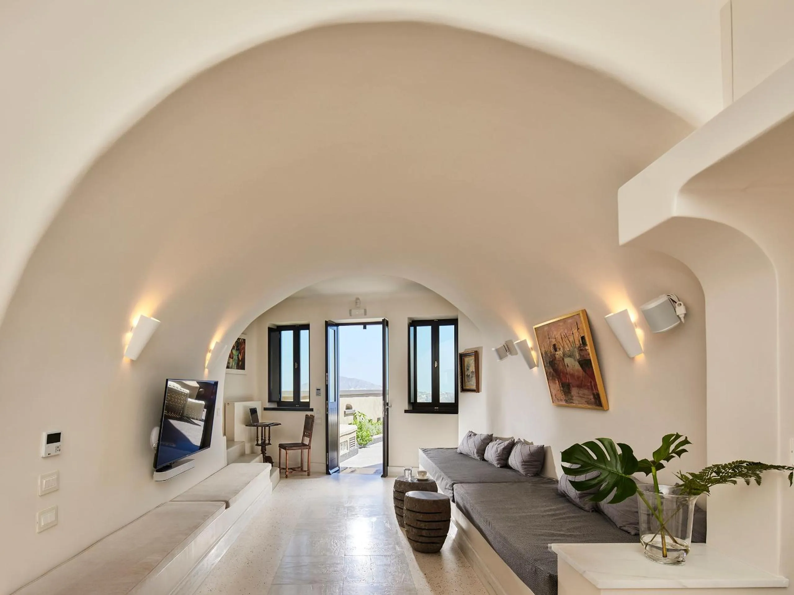TV and multimedia in Luxury Villa Blue Dome Santorini