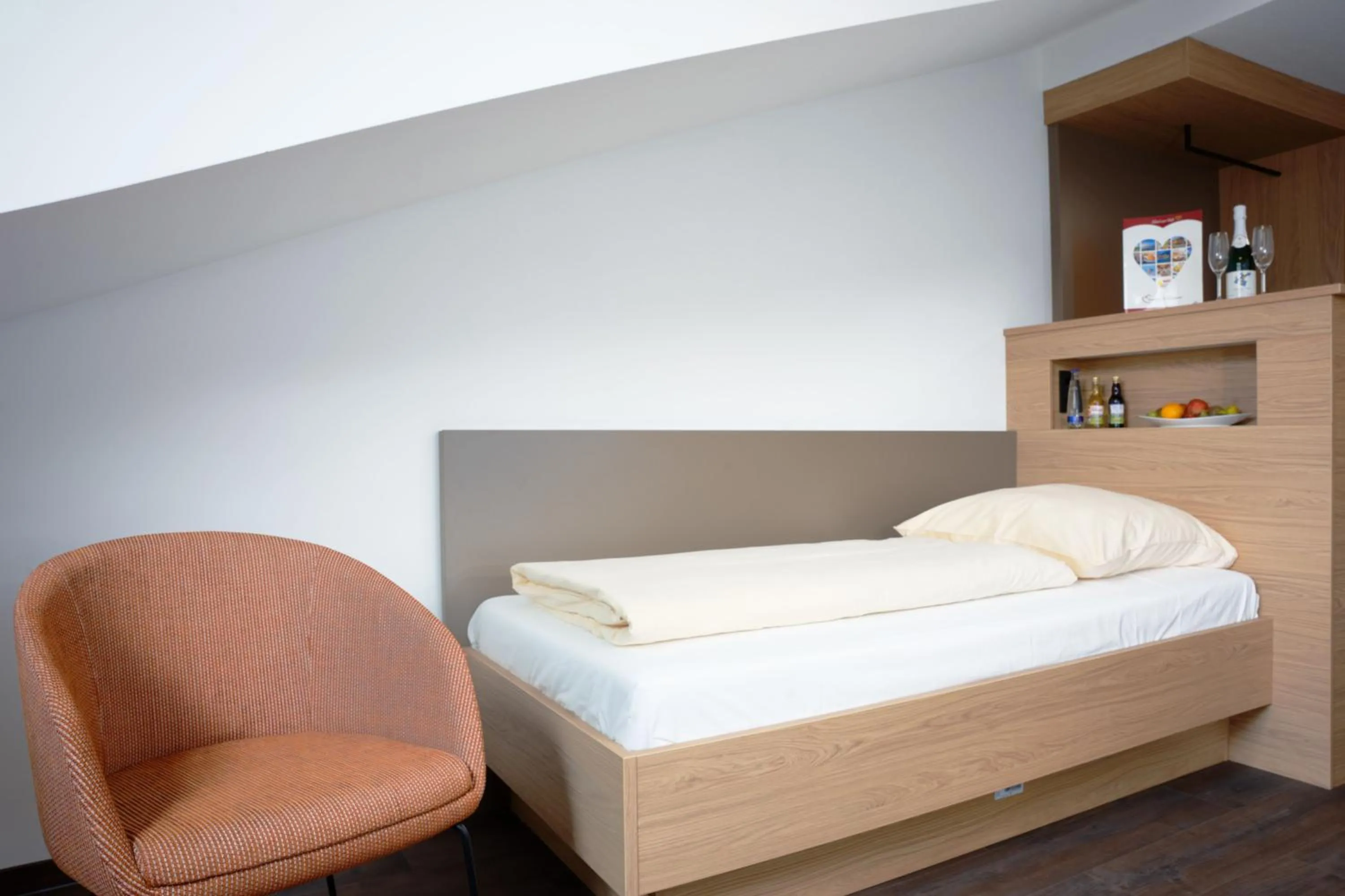 Photo of the whole room, Bed in Hotel zur Post