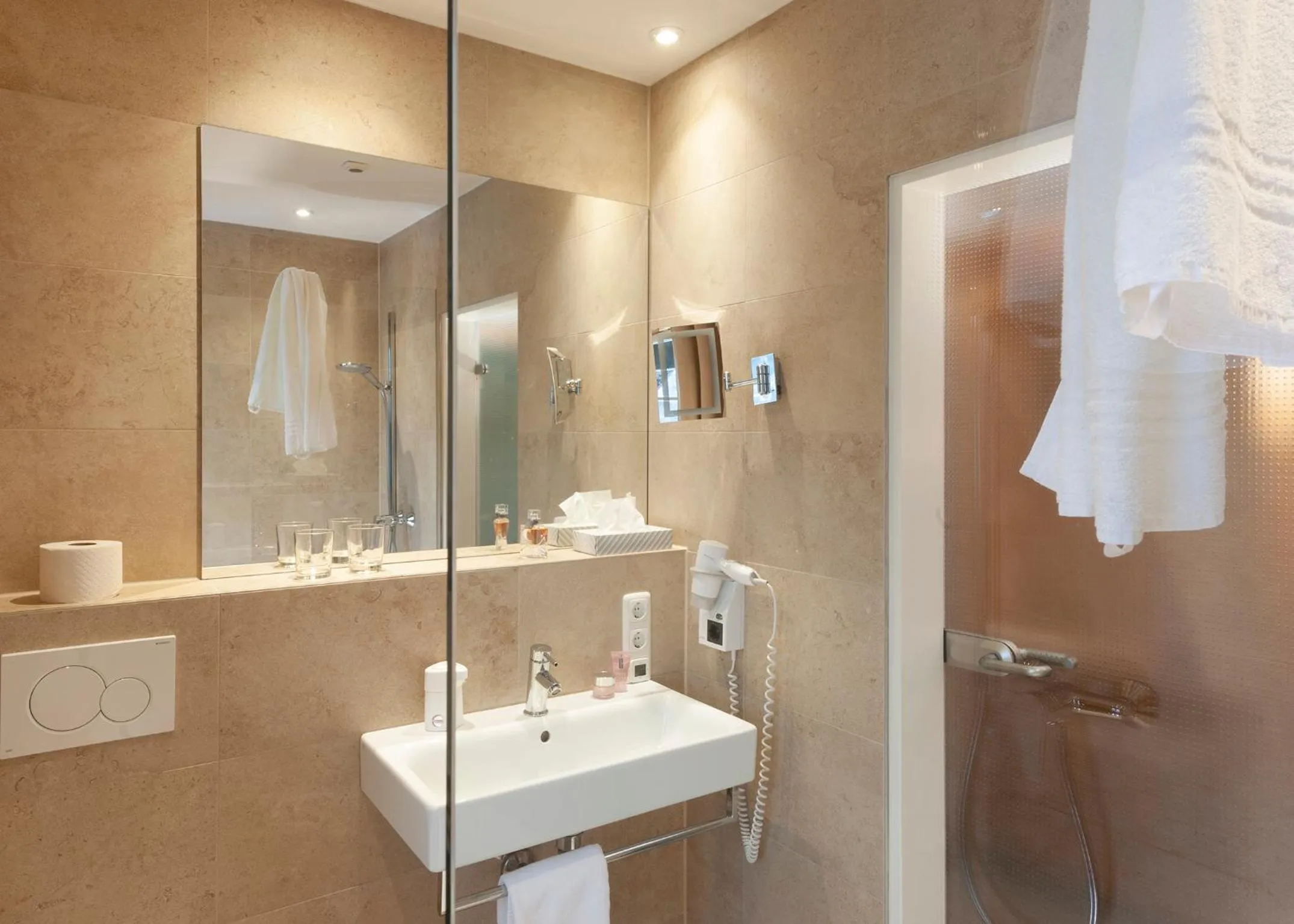 Bathroom in Hotel zur Post