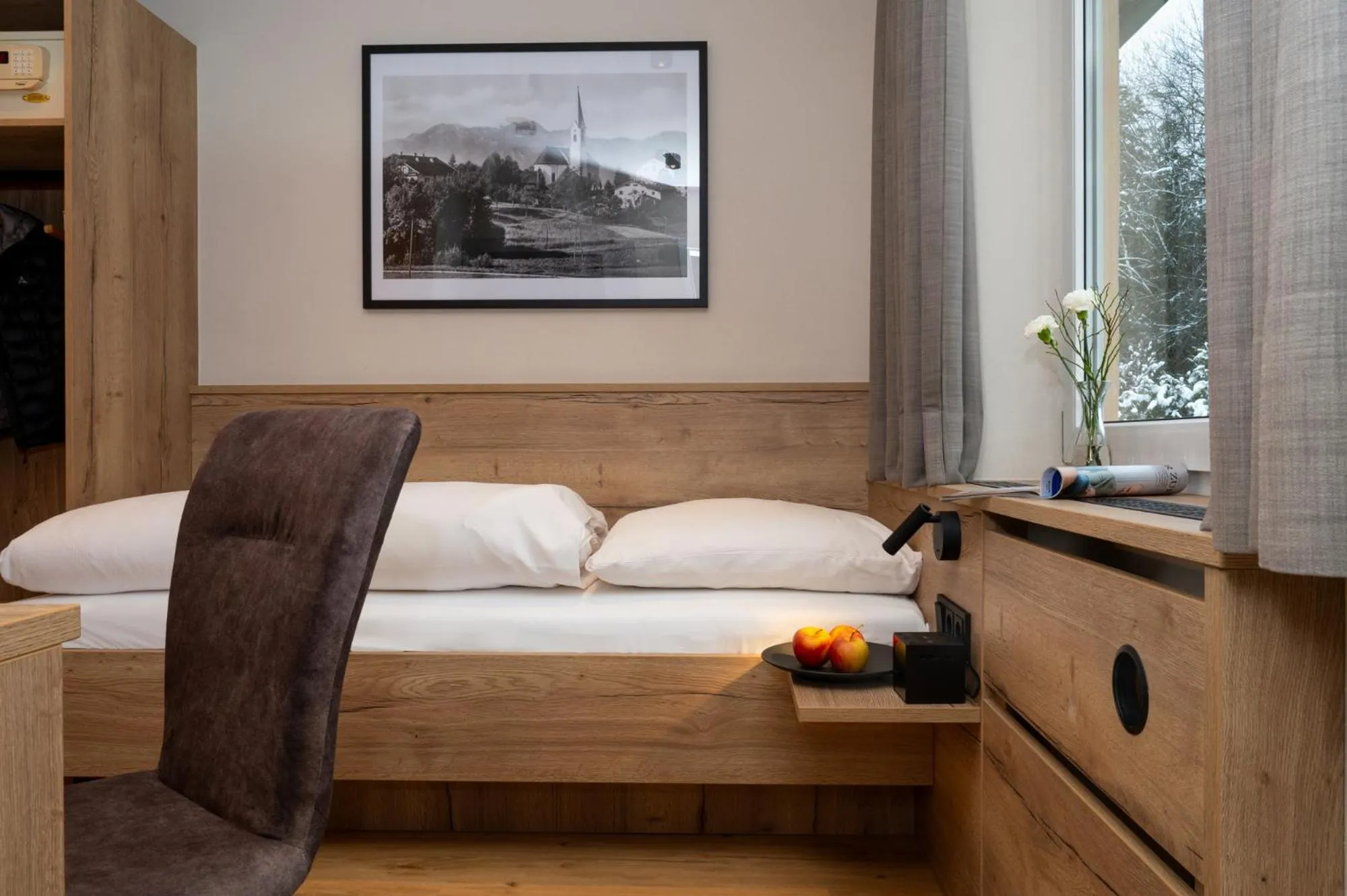 Photo of the whole room, Bed in Hotel zur Post