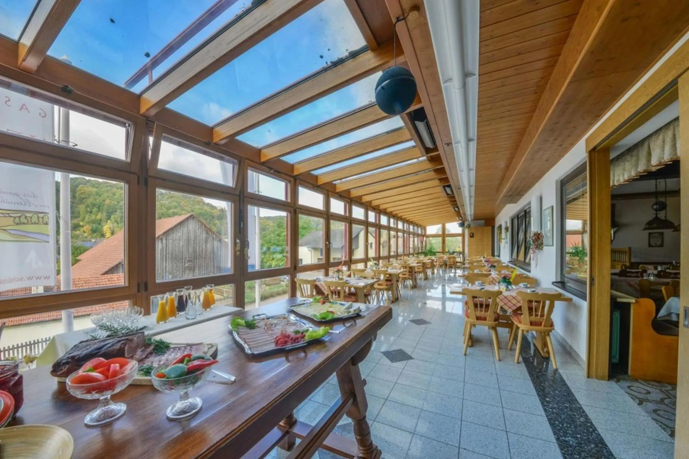 Restaurant/places to eat in Hotel Gasthof Heckl