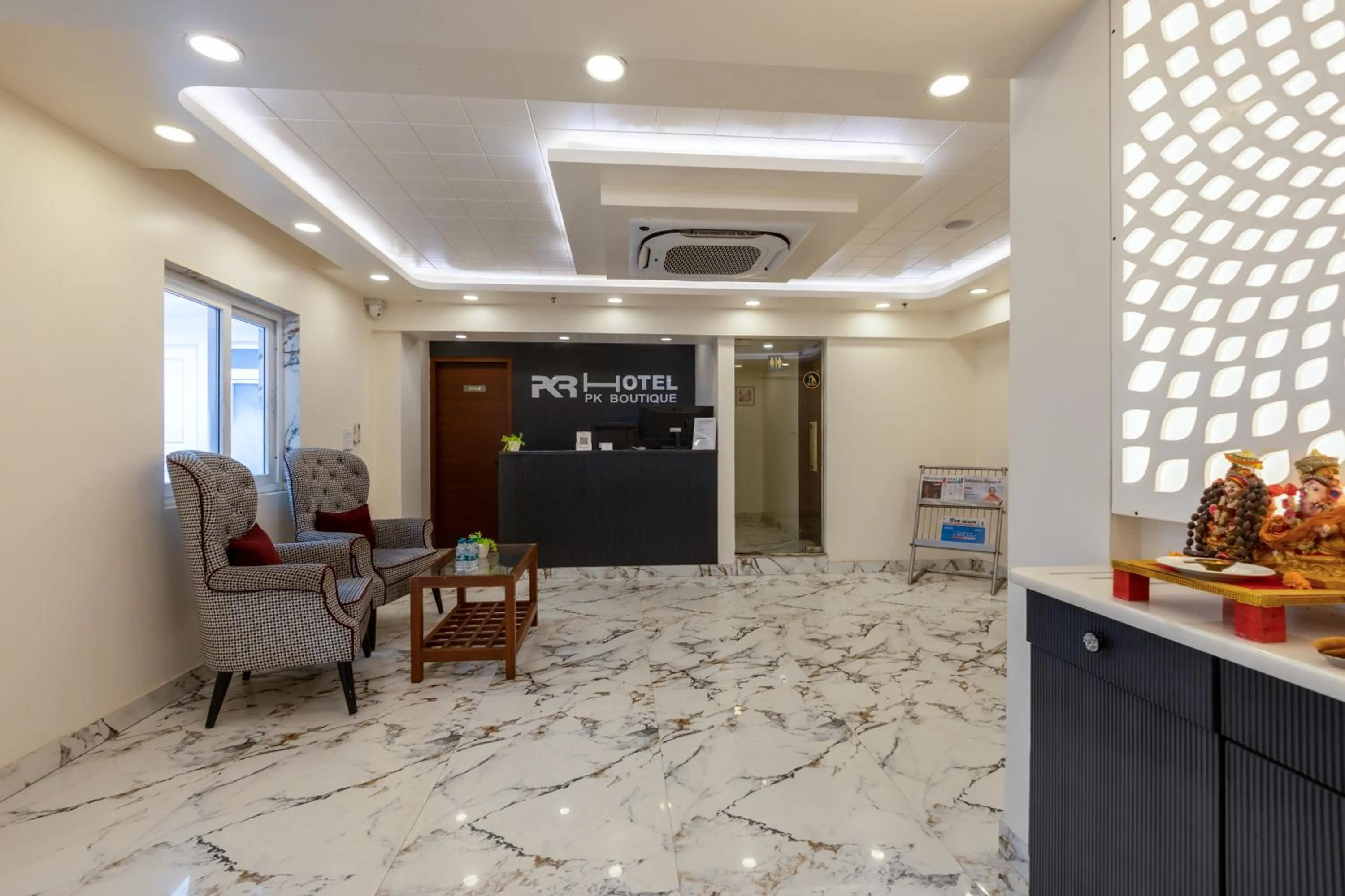 Lobby or reception in PK Boutique Hotel Noida Expressway