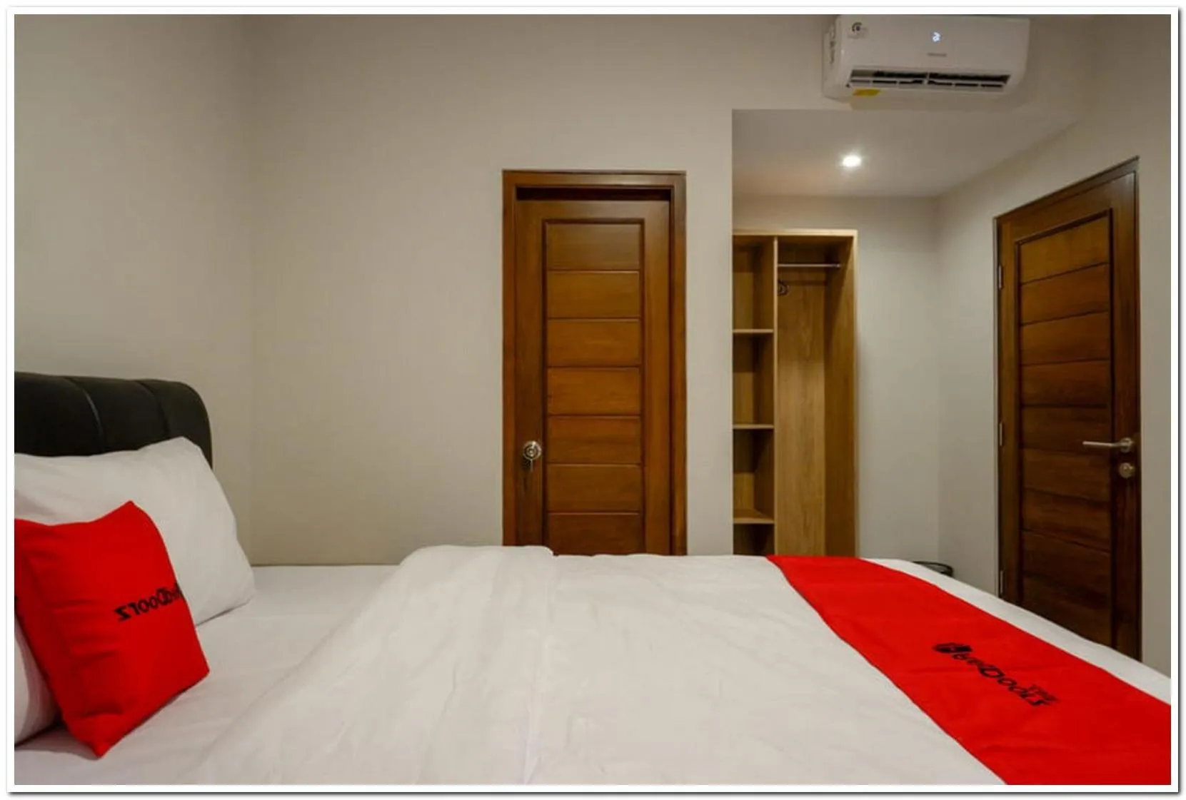 Bedroom, Bed in RedDoorz near Sleman City Hall 2