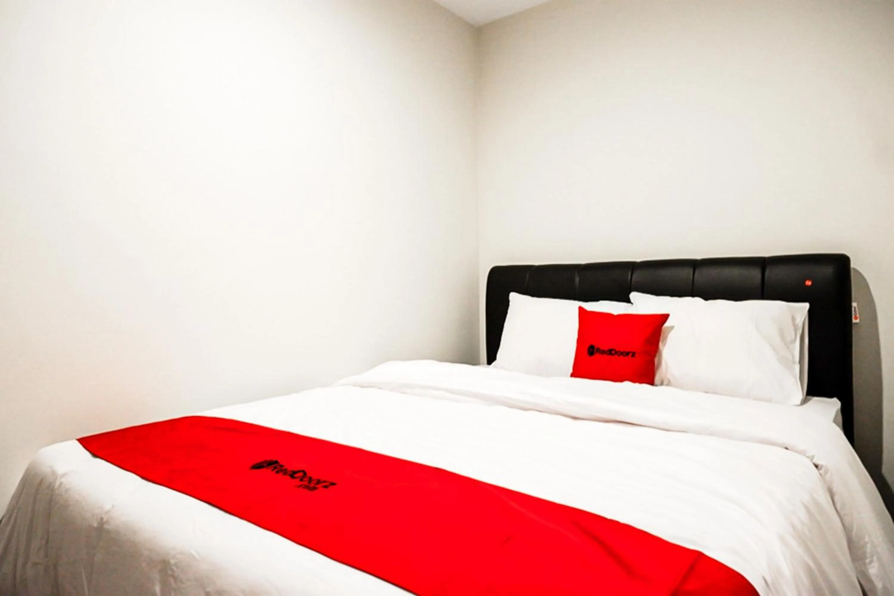 Bedroom, Bed in RedDoorz near Sleman City Hall 2