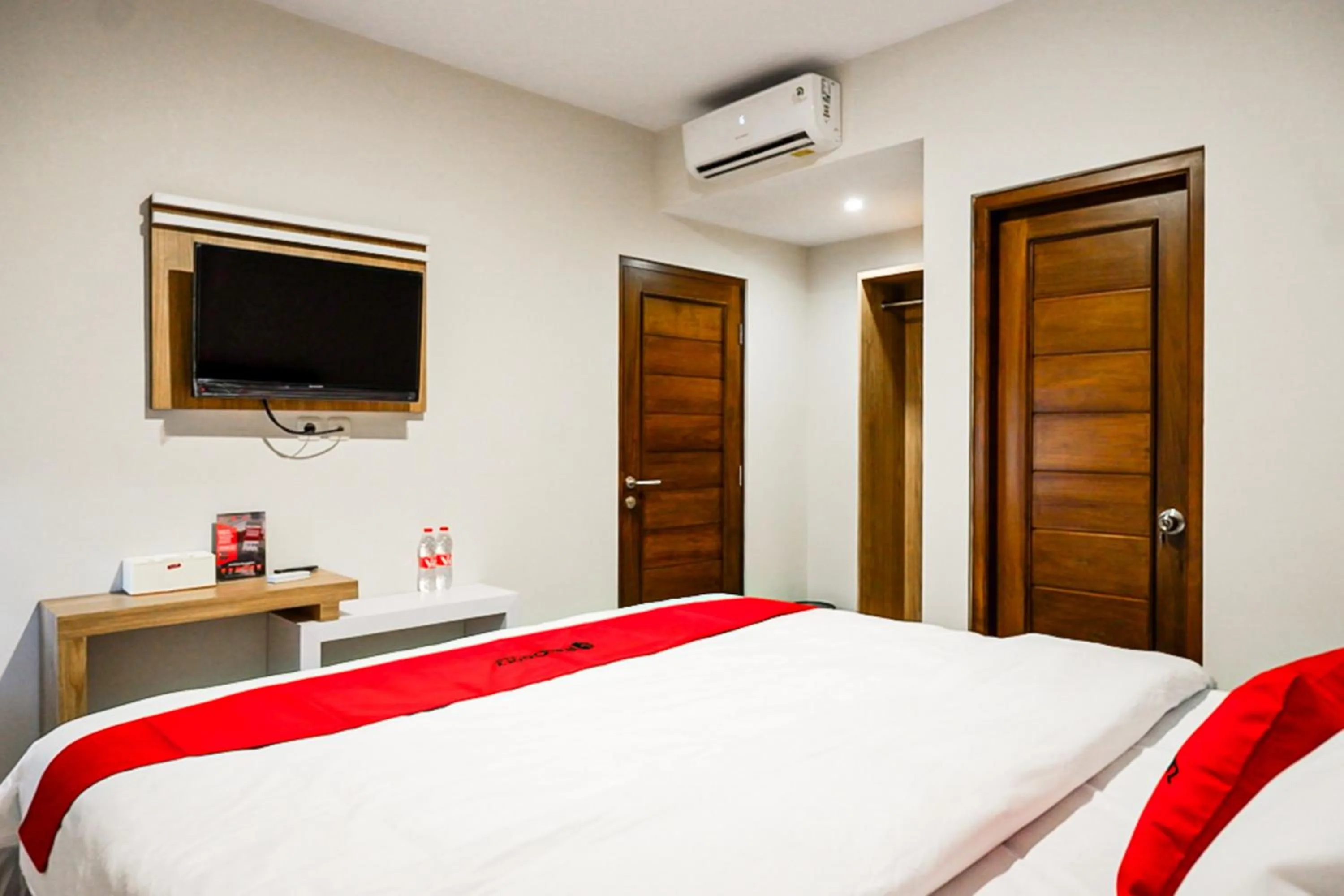 Bedroom, Bed in RedDoorz near Sleman City Hall 2