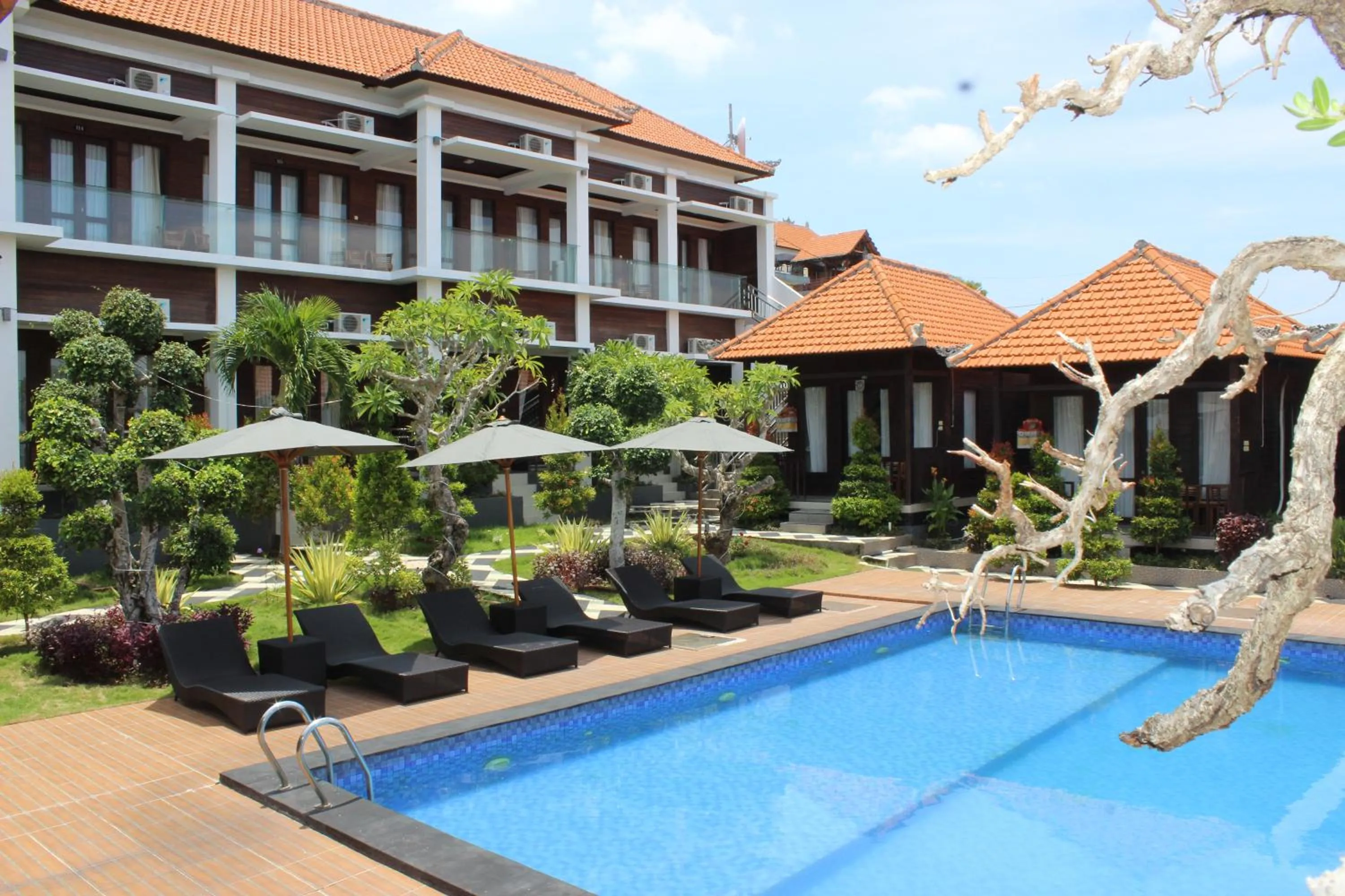 Property building in Nusa Sedayu Hotel By Ocean View