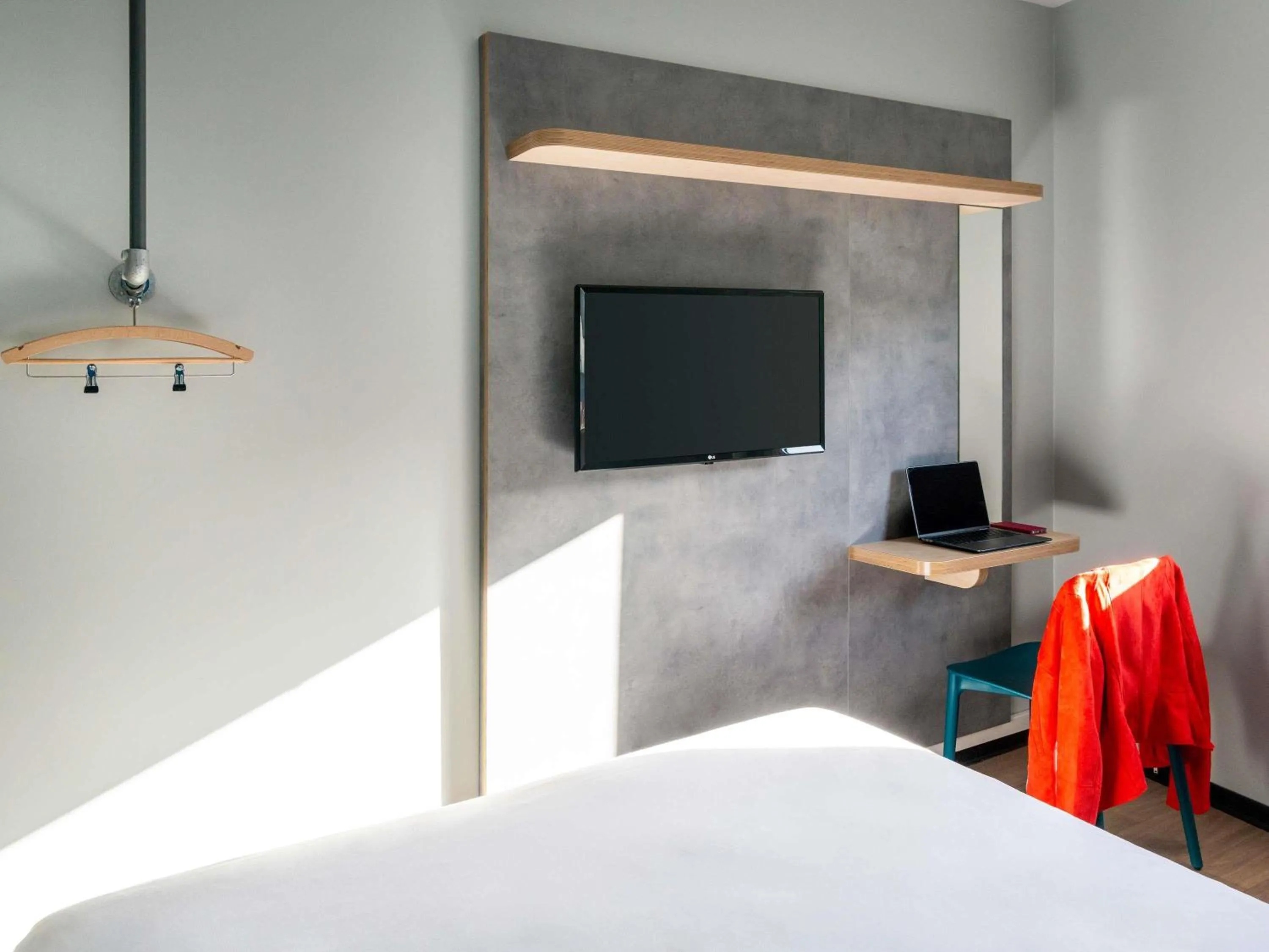 Bedroom, Bed in Hotel Ibis Budget Fecamp