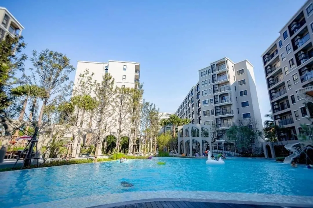 Property building in La Casita Huahin by Ying