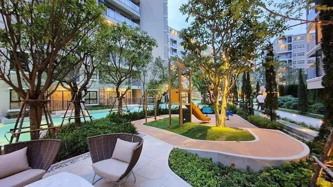 Day in La Casita Huahin by Ying