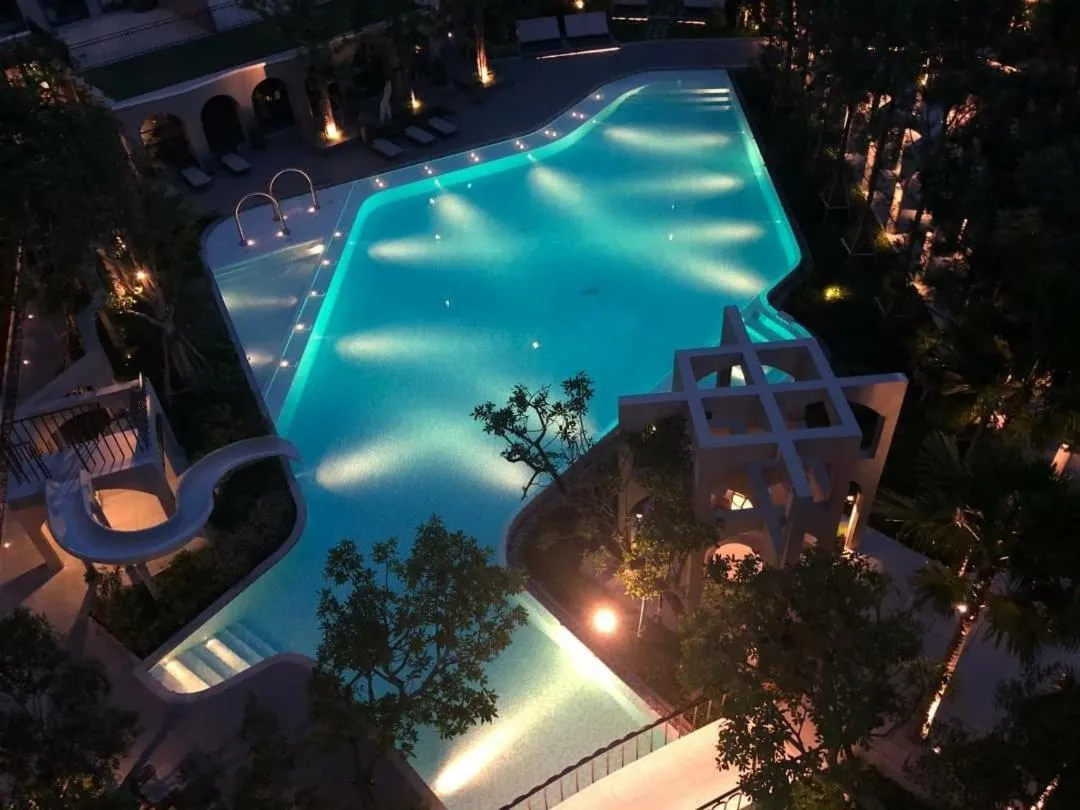 Night in La Casita Huahin by Ying