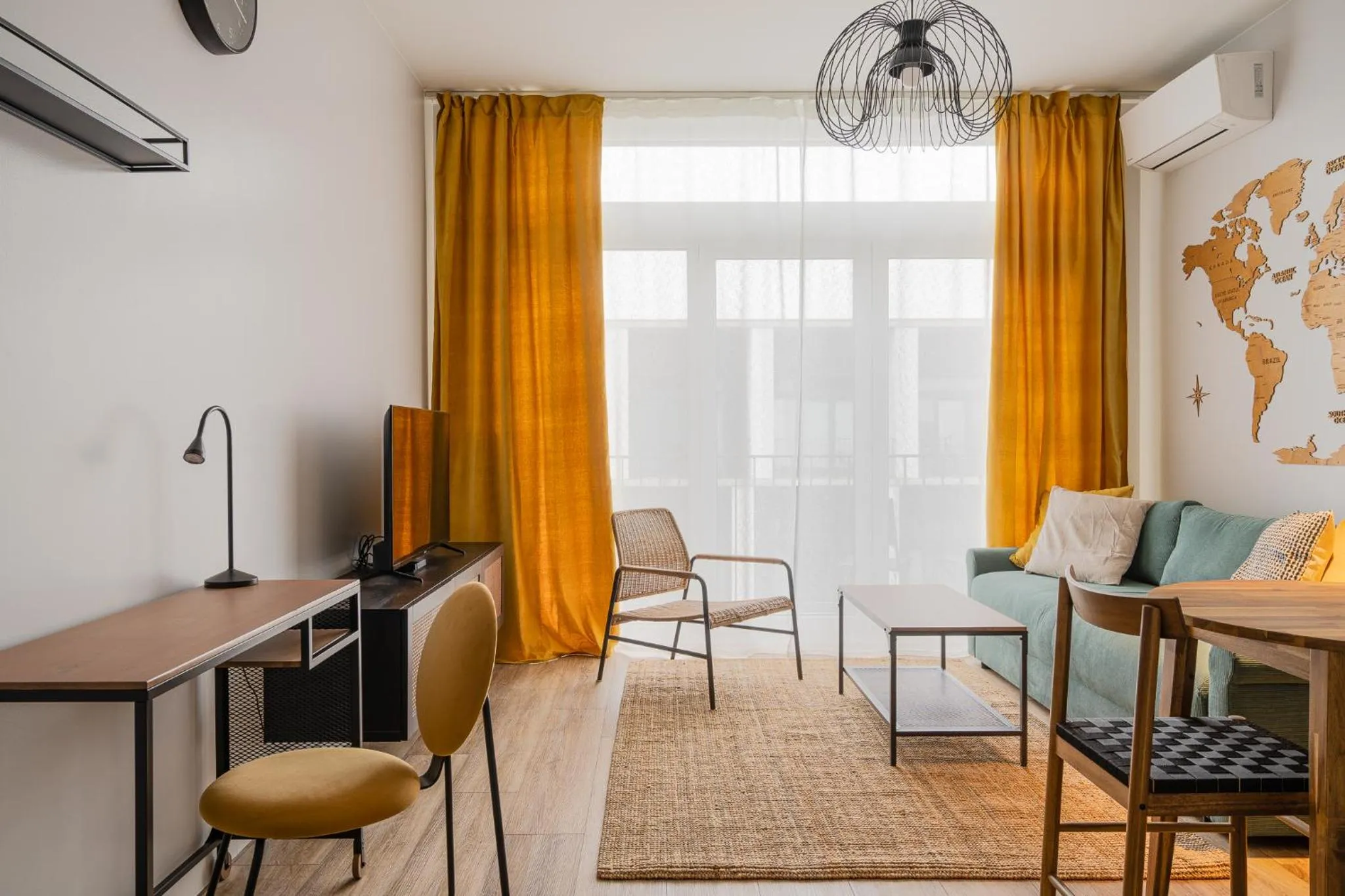 TV and multimedia in RentPlanet - Apartamenty Zarembowicza