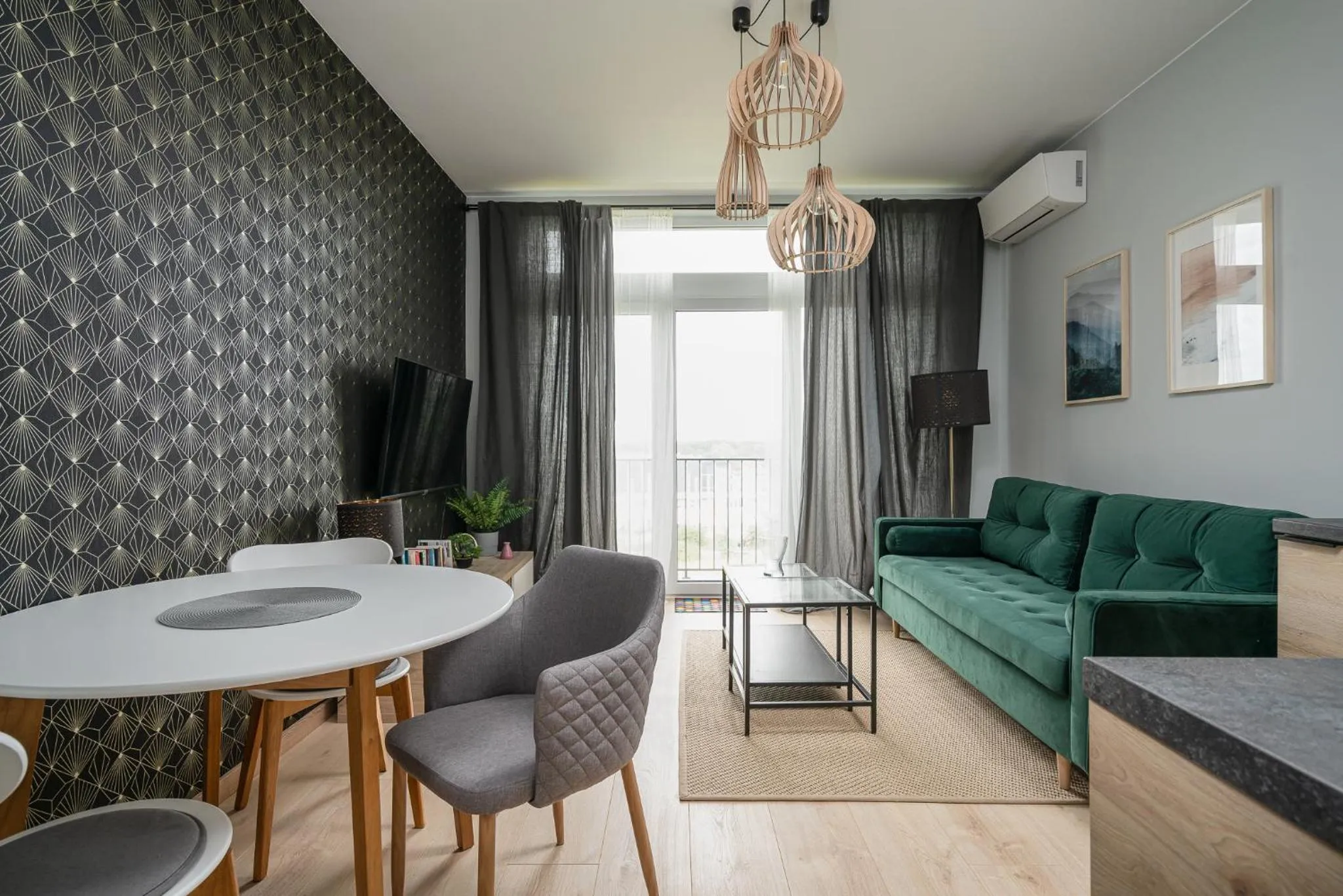 Living room in RentPlanet - Apartamenty Zarembowicza