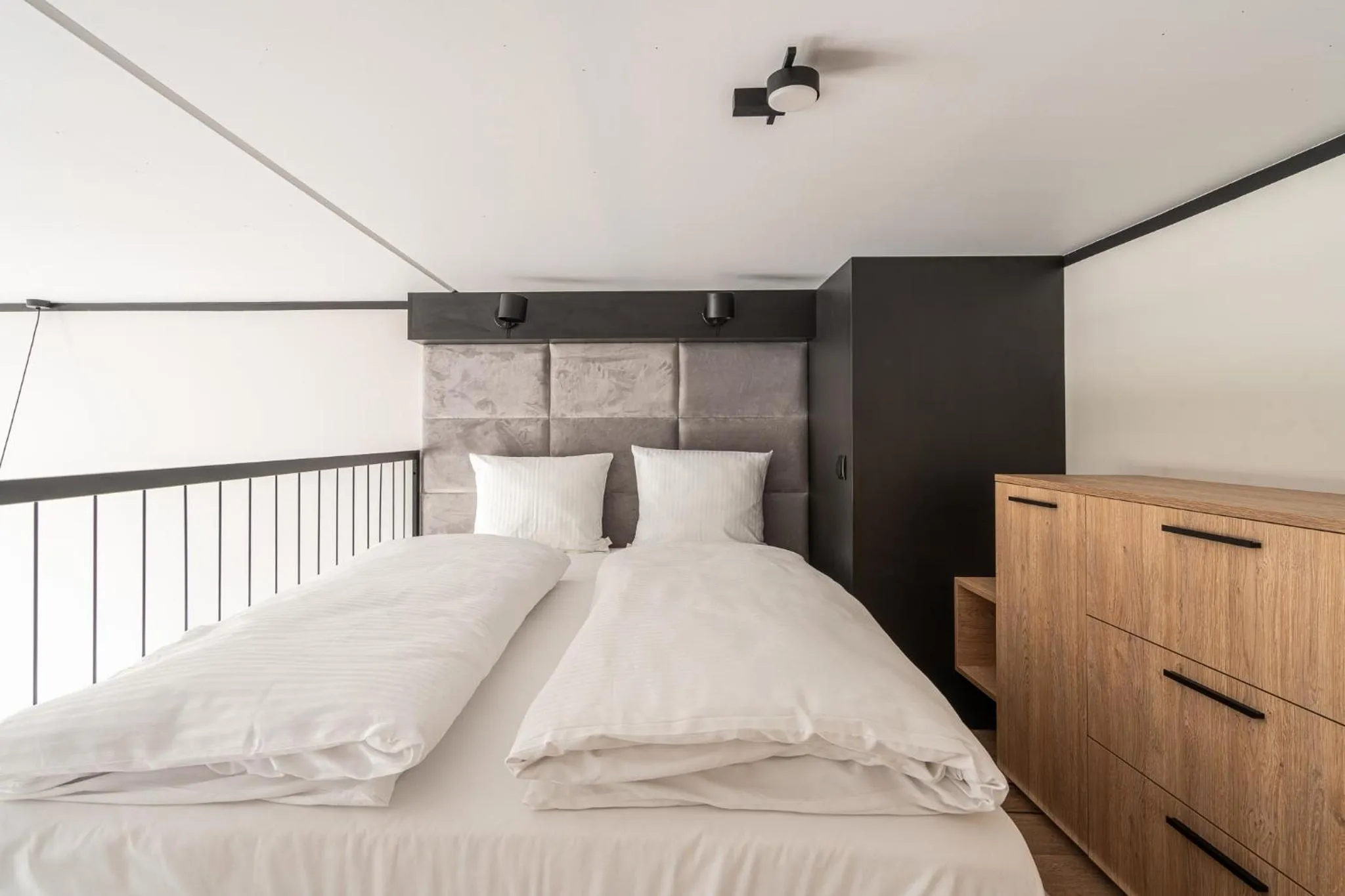 Bed in RentPlanet - Apartamenty Zarembowicza