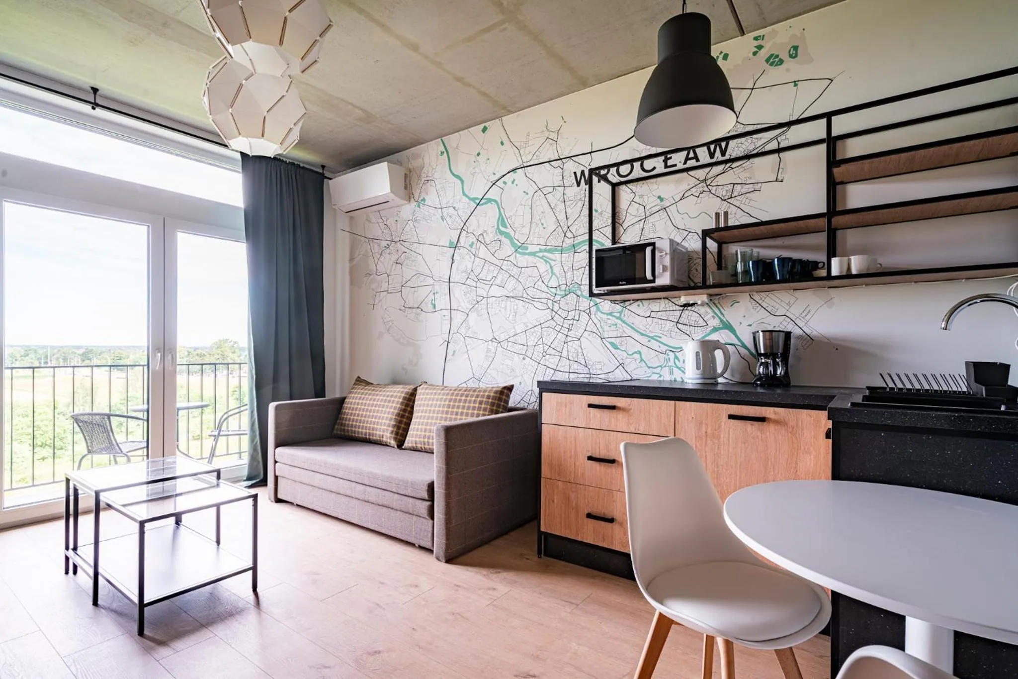 Kitchen or kitchenette in RentPlanet - Apartamenty Zarembowicza