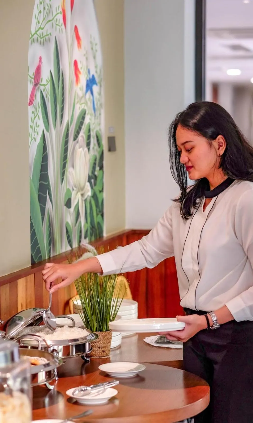 People in Hotel Youstay Semarang by Sinergi