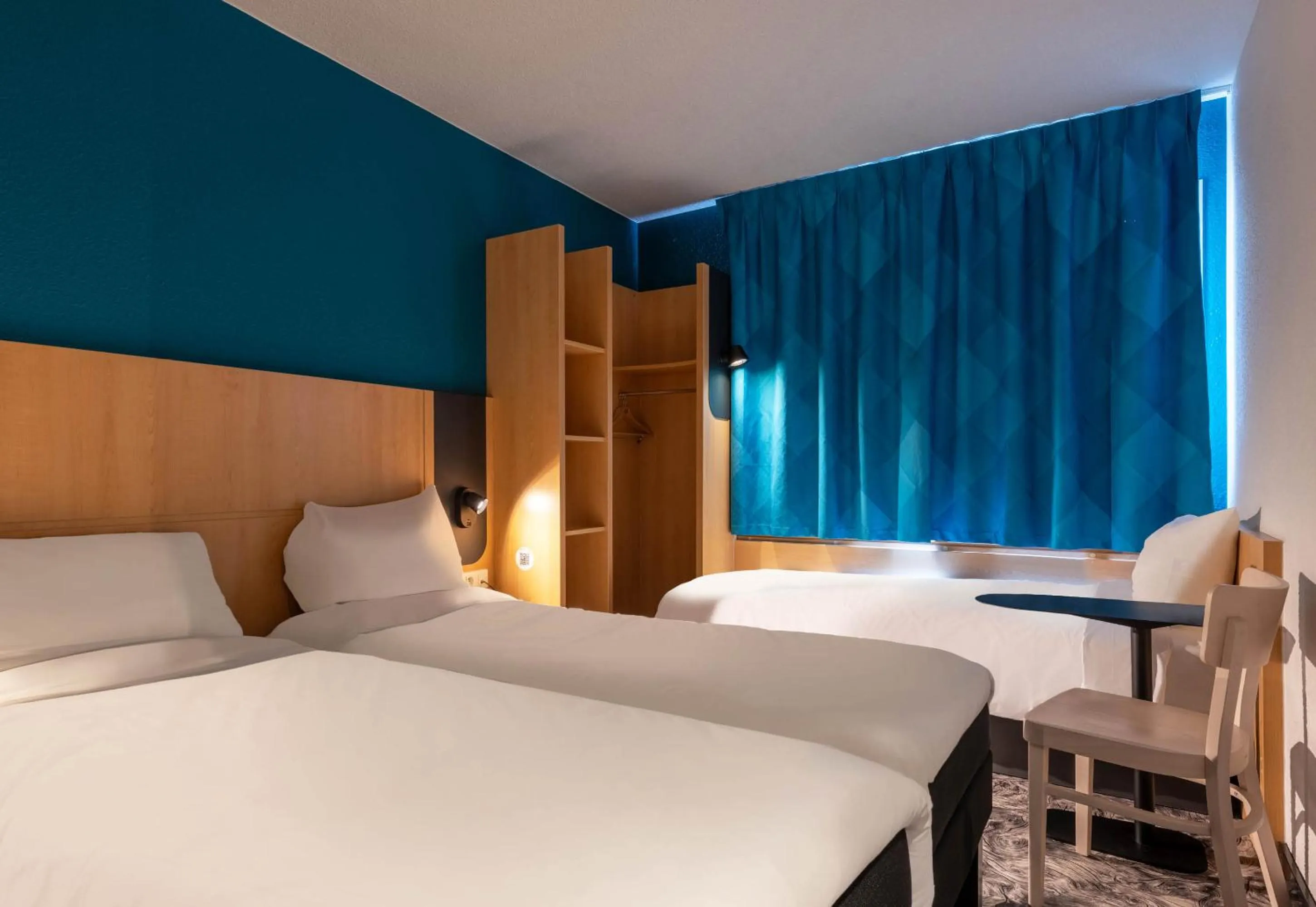 Bedroom, Bed in B&B HOTEL Amiens Centre Cathédrale