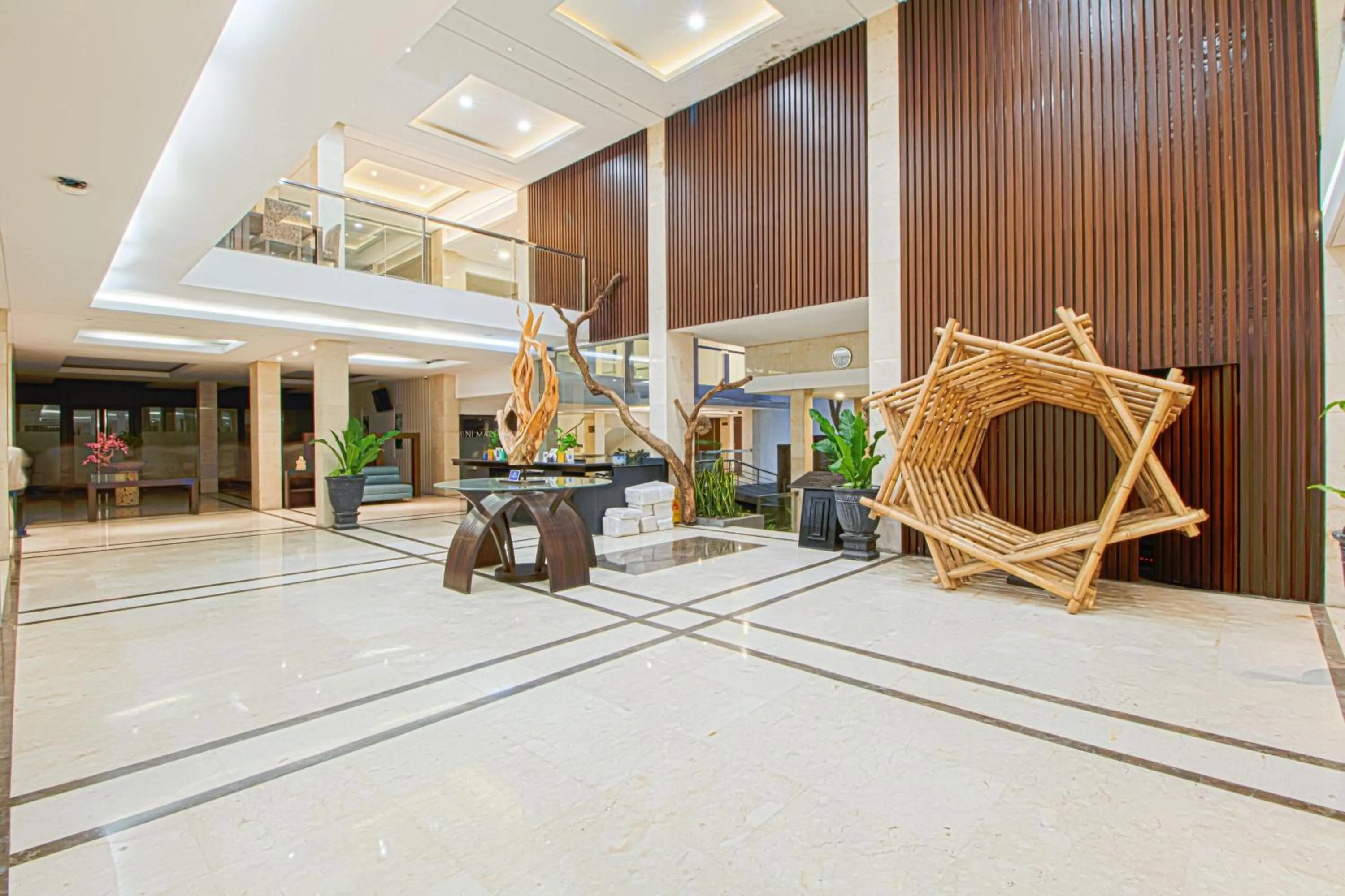 Lobby or reception in Grand Arjuna Hotel
