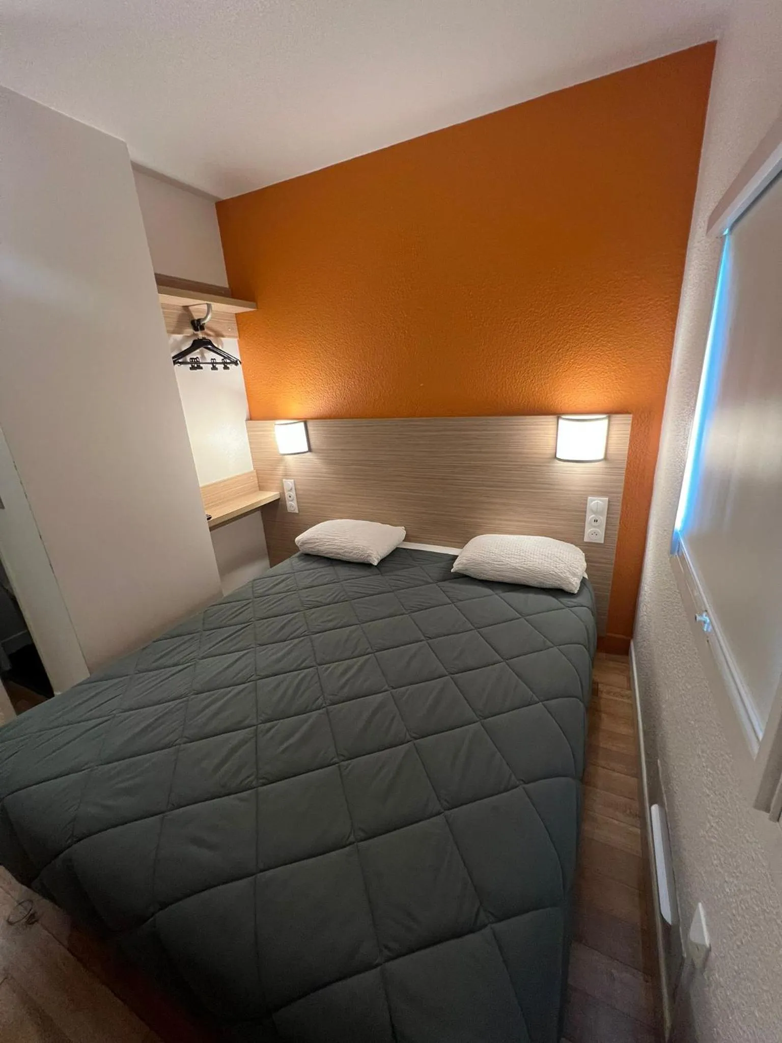 Bed in Premiere Classe Arras - Tilloy Les Mofflaine