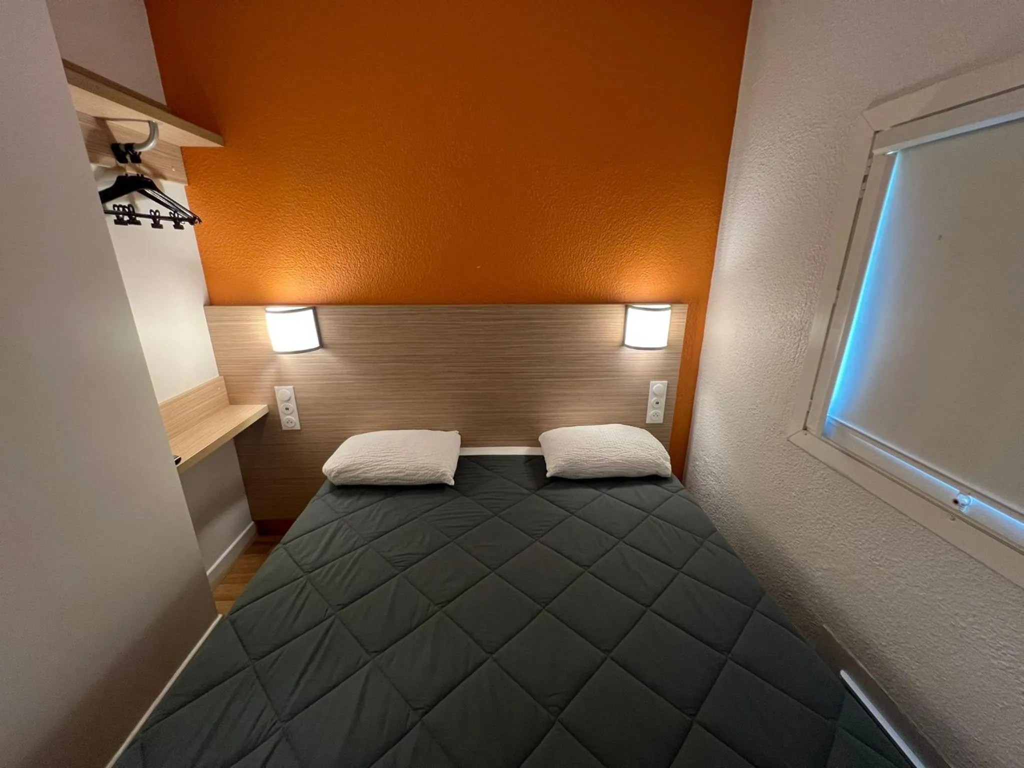 Bed in Premiere Classe Arras - Tilloy Les Mofflaine