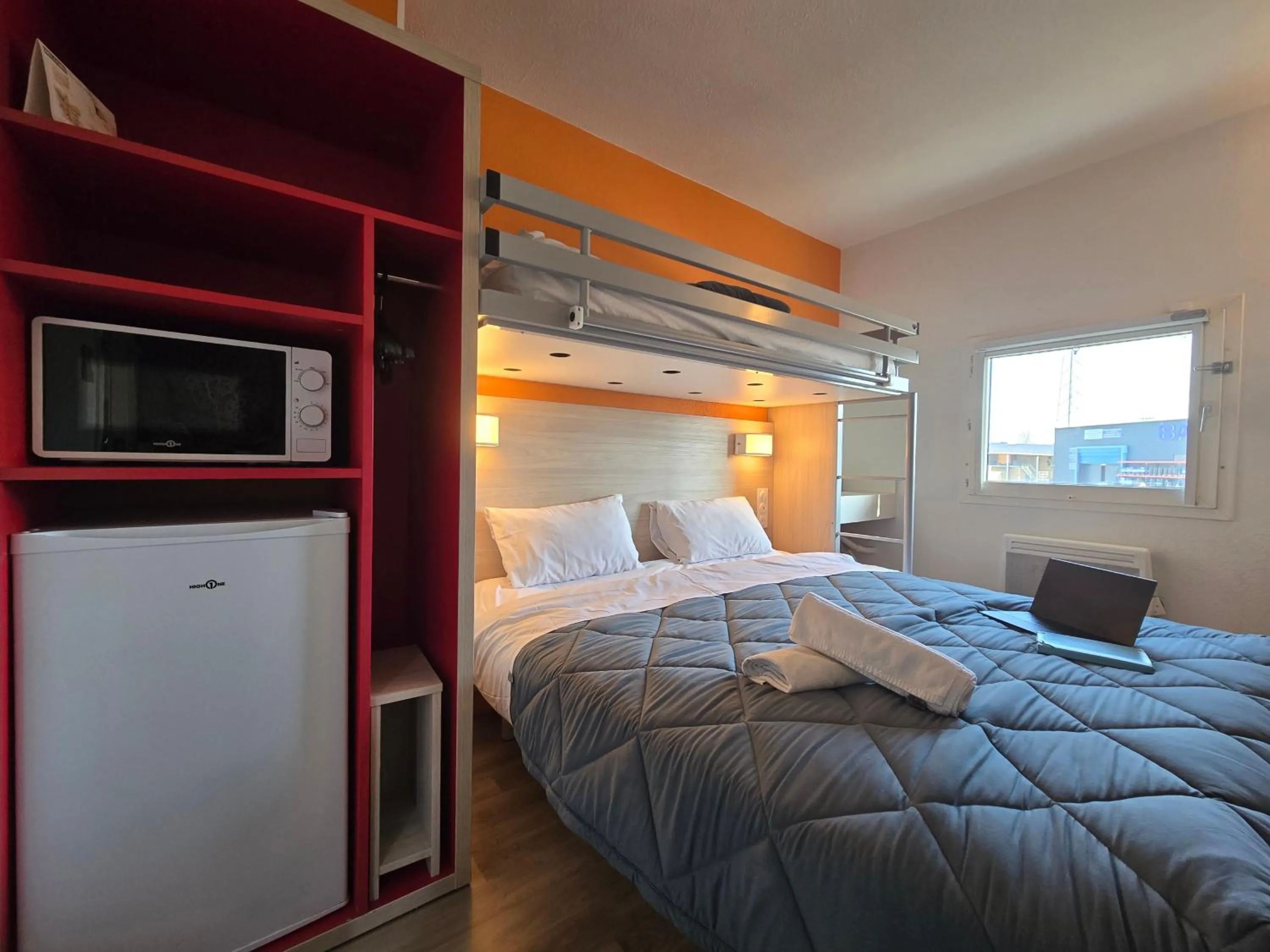 Bed in Premiere Classe Arras - Tilloy Les Mofflaine