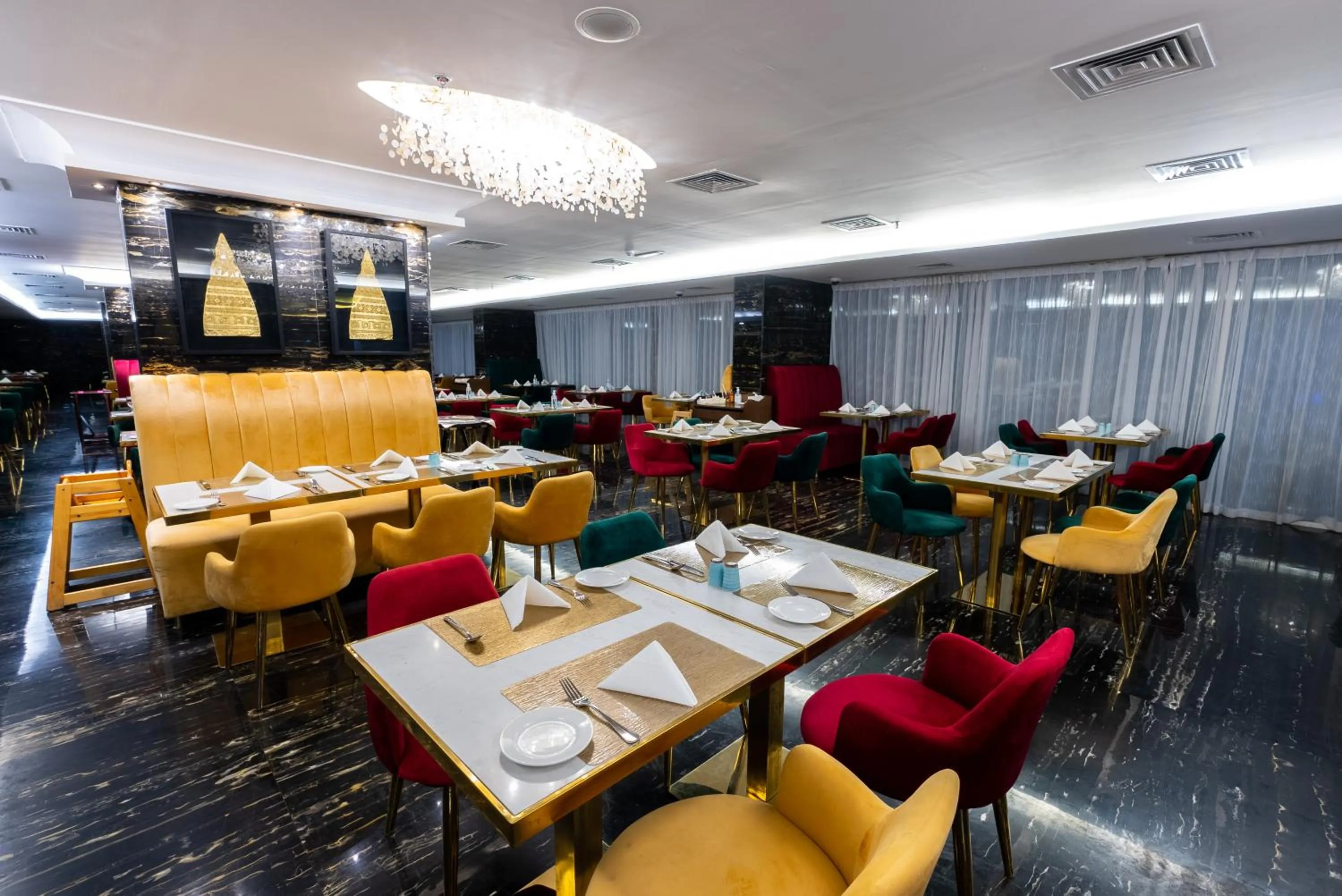 Restaurant/places to eat in Mirage Bab Al Bahr Hotel