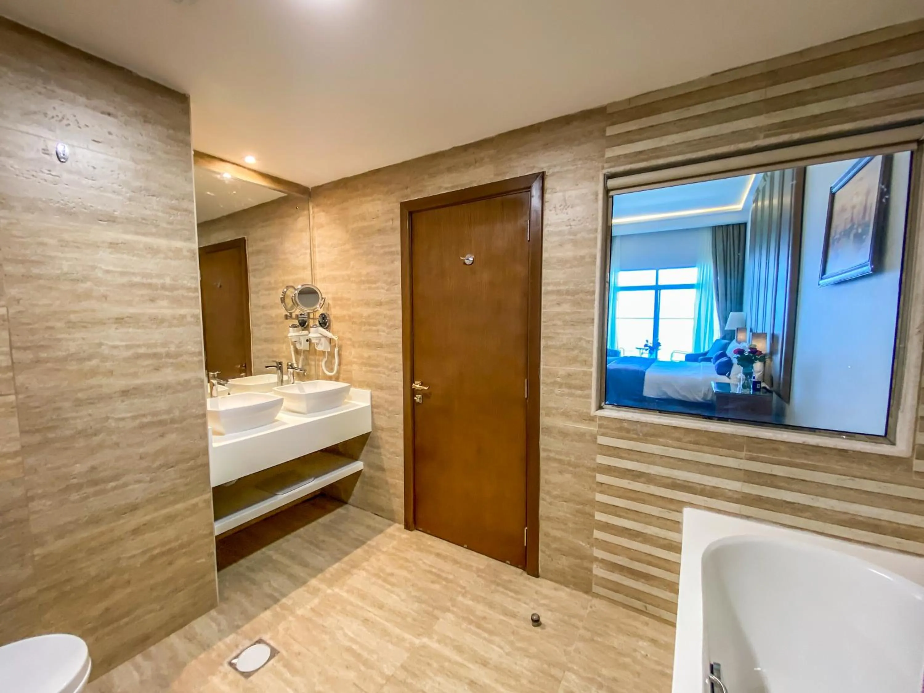 Bathroom in Mirage Bab Al Bahr Hotel