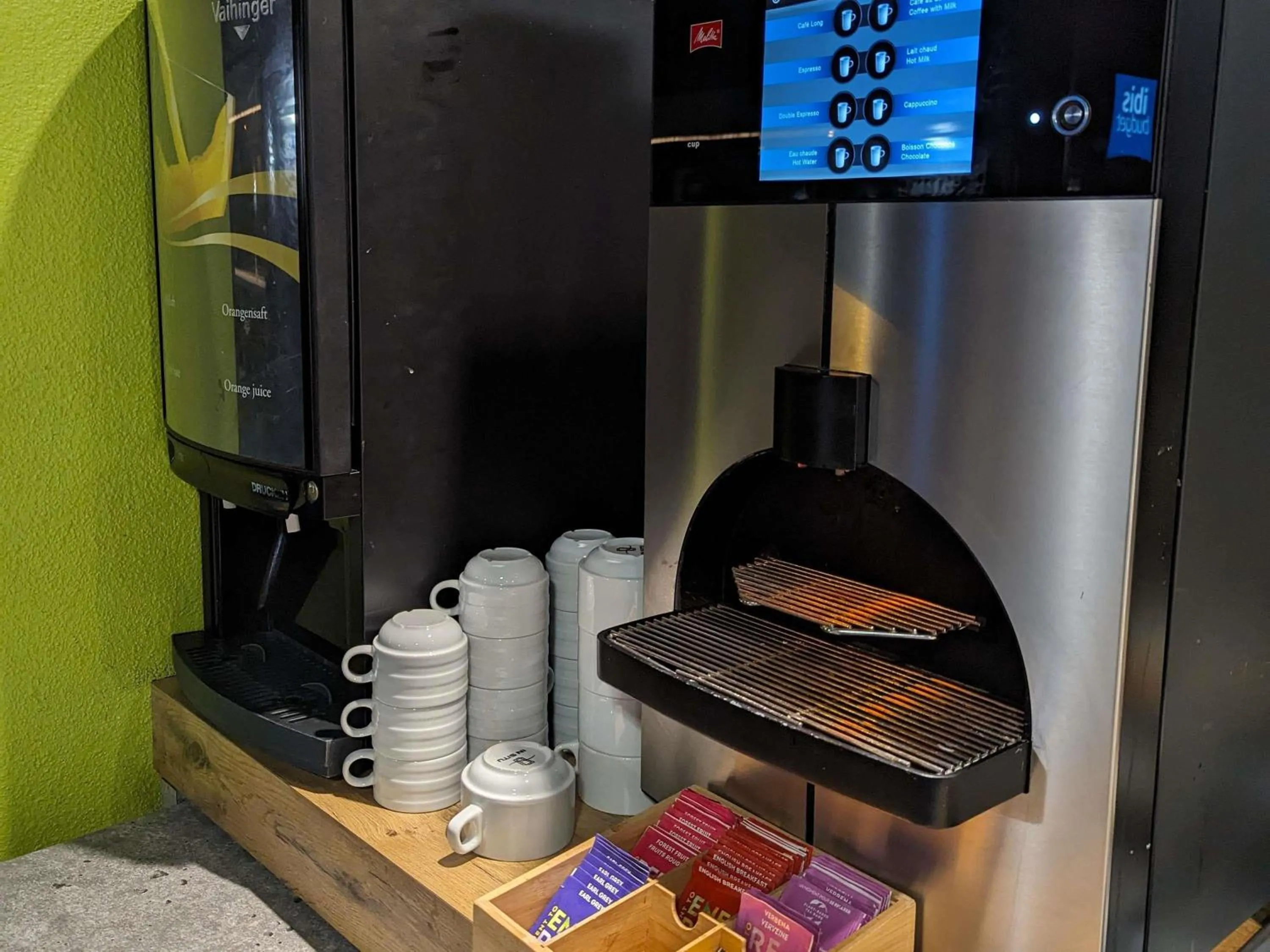 Breakfast in ibis budget Saint-Omer Centre