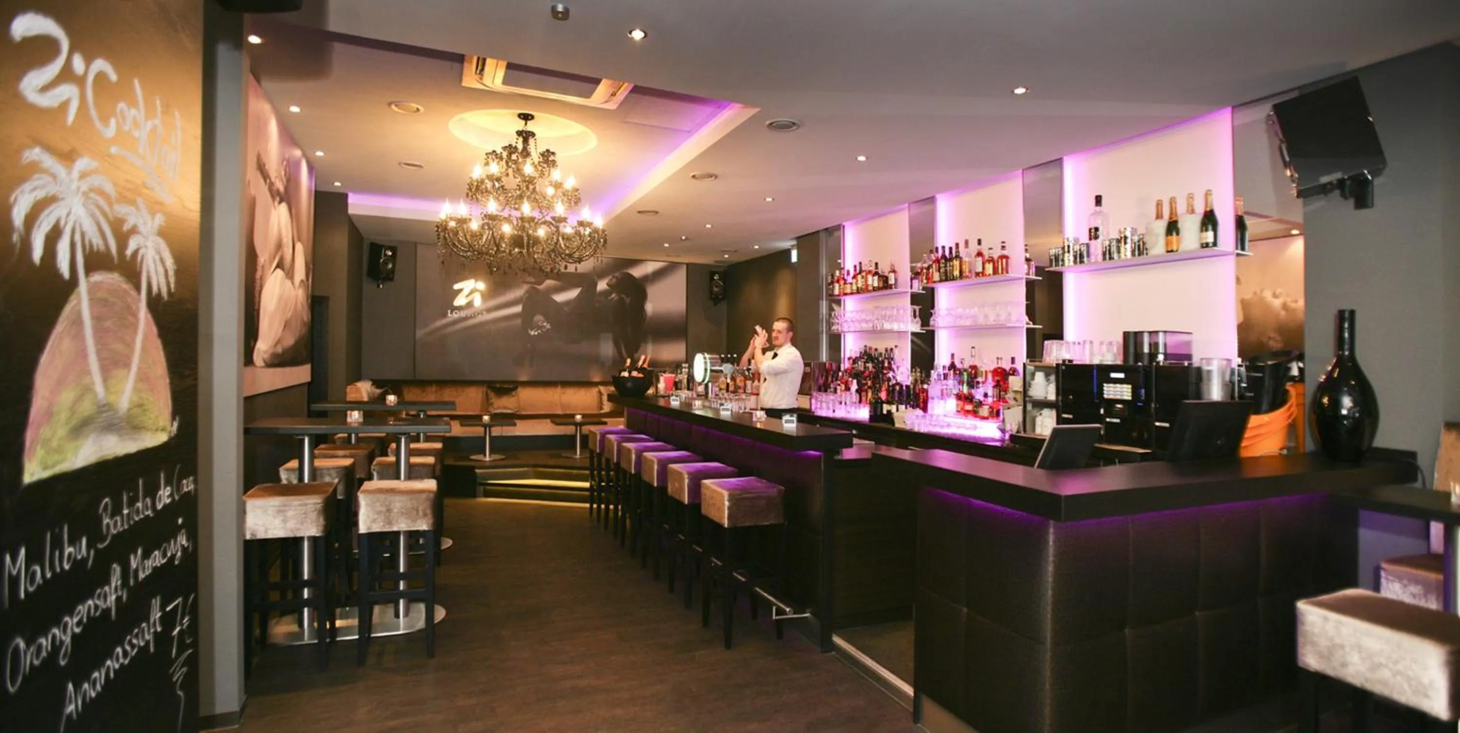 Lounge or bar in Karlstor Gästehaus