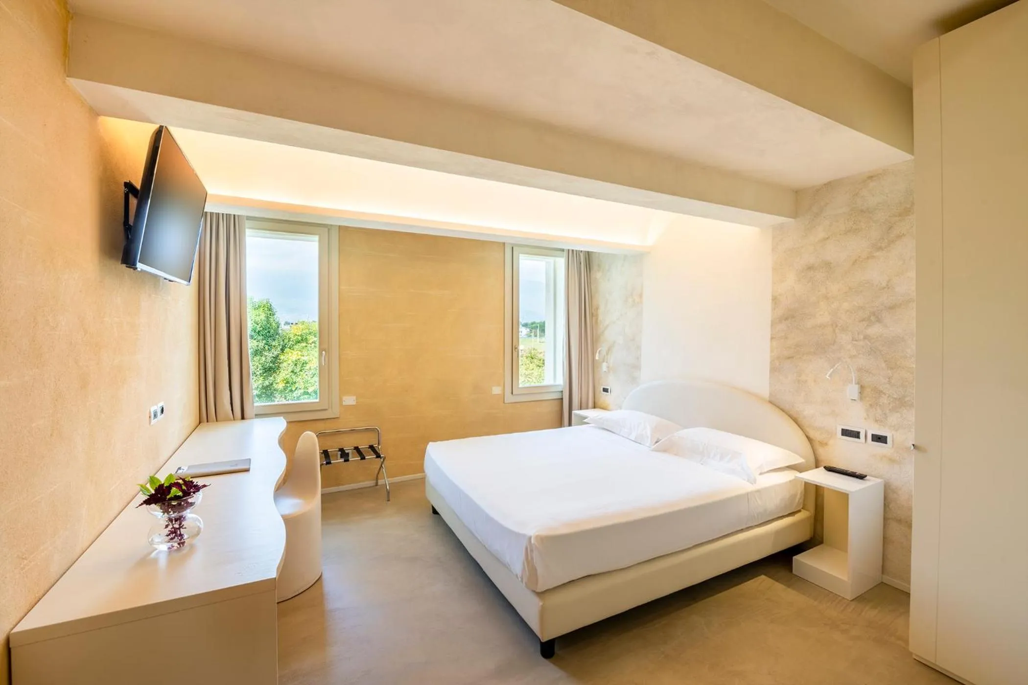 Photo of the whole room, Bed in Hotel Villa I Pini