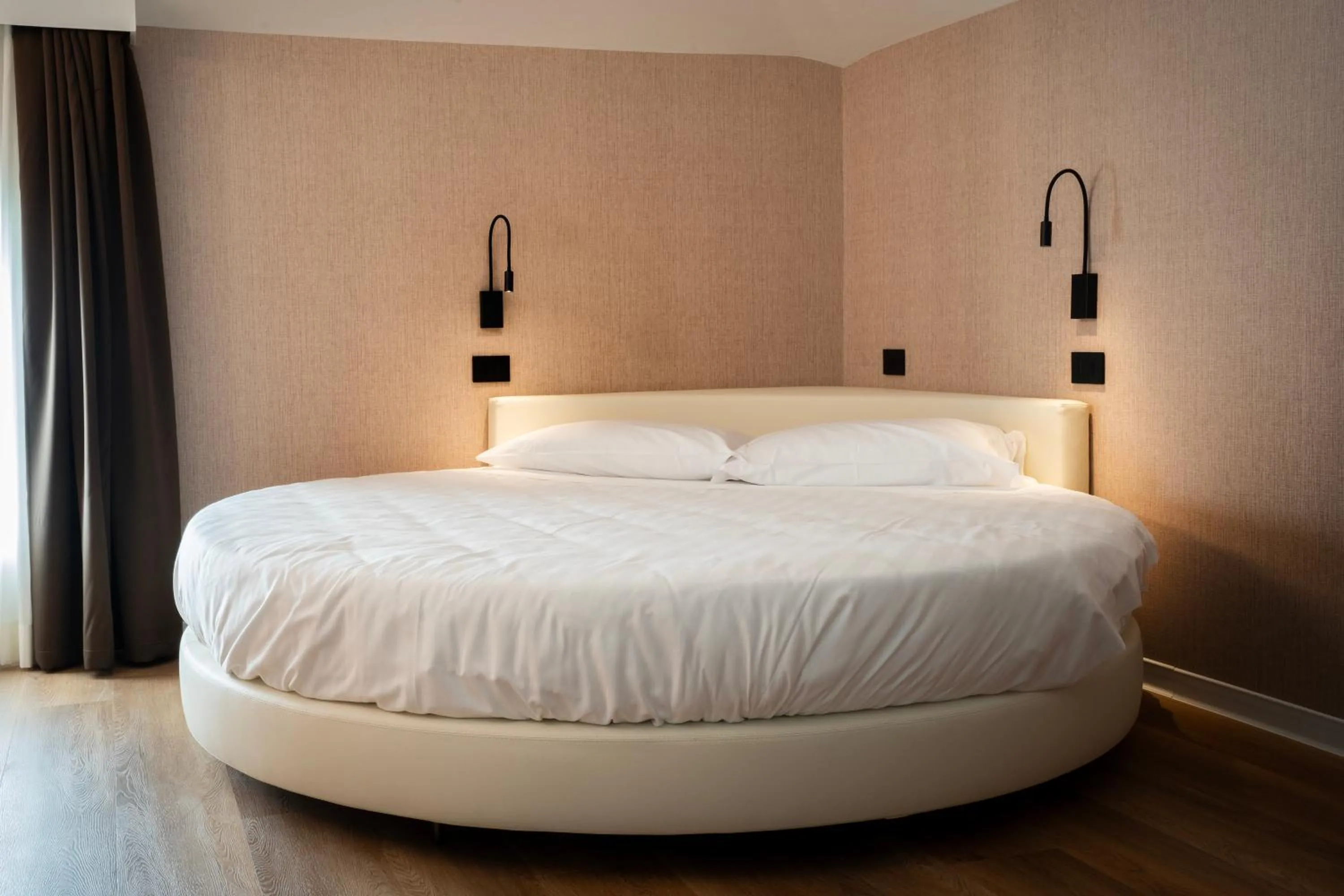 Bed in Hotel Villa I Pini