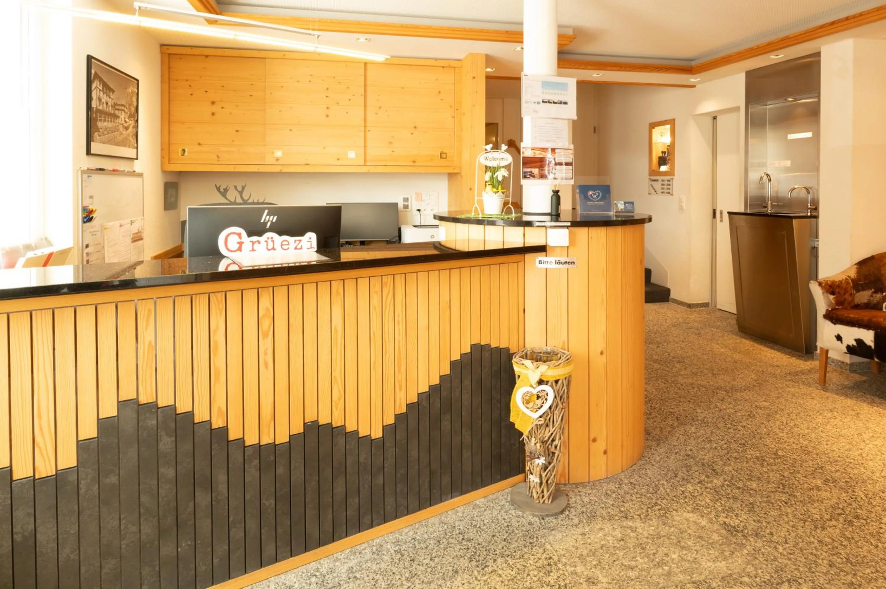 Lobby or reception in Hotel Hirschen - Grindelwald