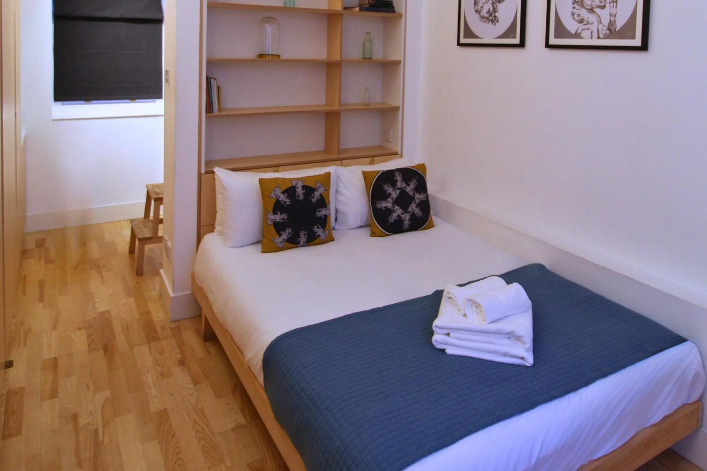 Bed in Bloomsbury By Viridian Apartments