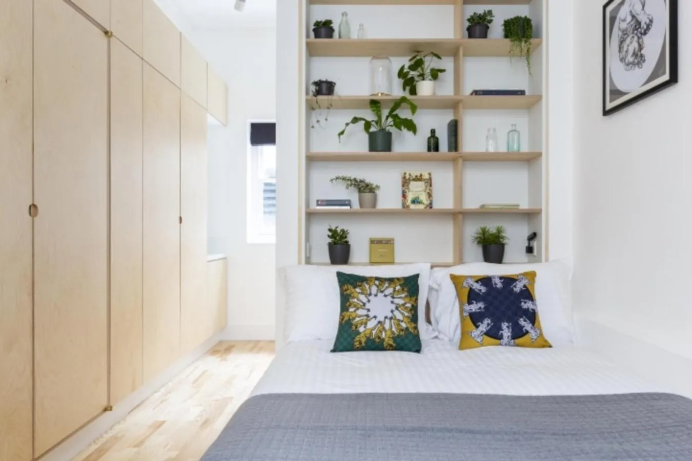 Bedroom in Bloomsbury By Viridian Apartments