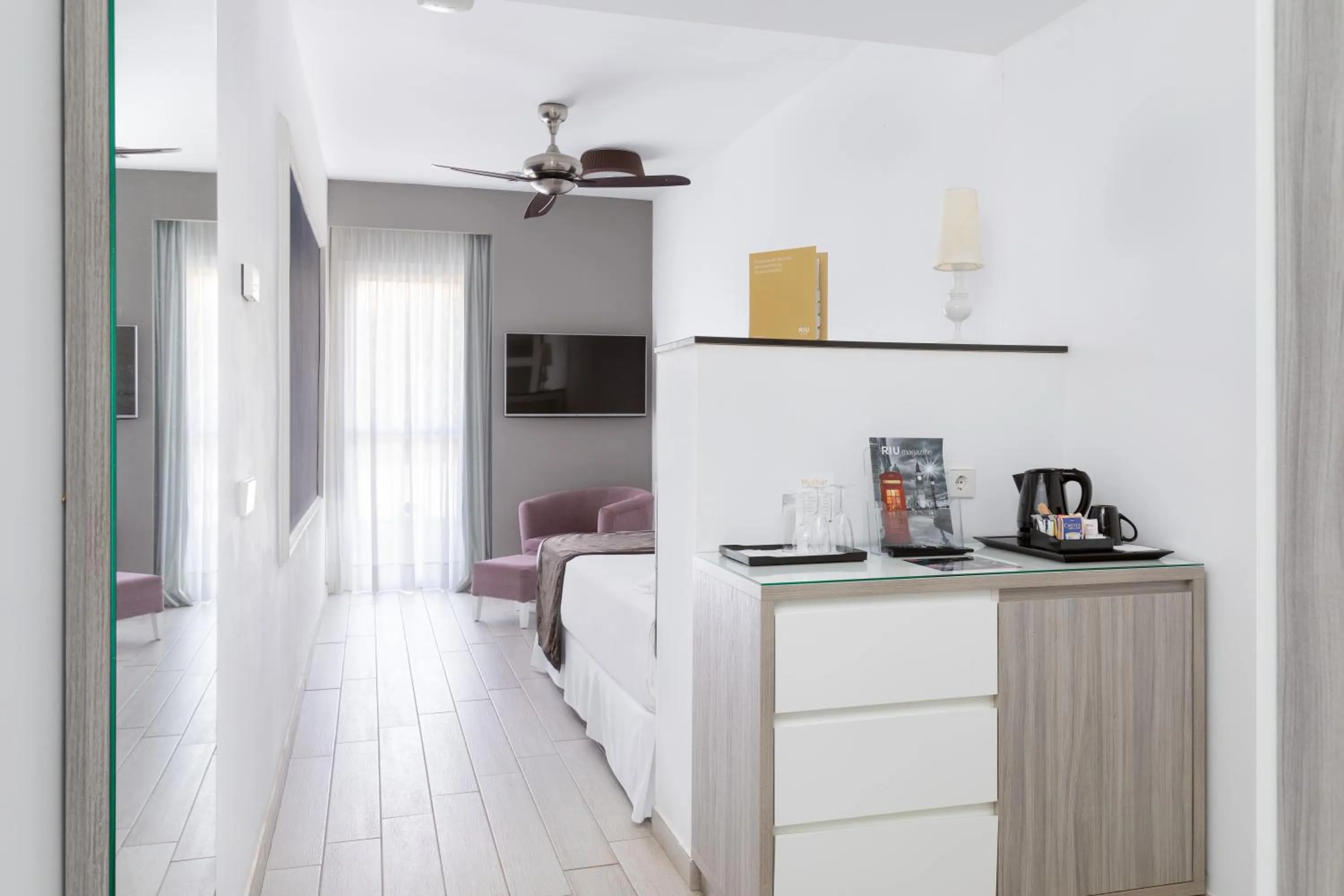 Bedroom in Hotel Riu Palace Tenerife