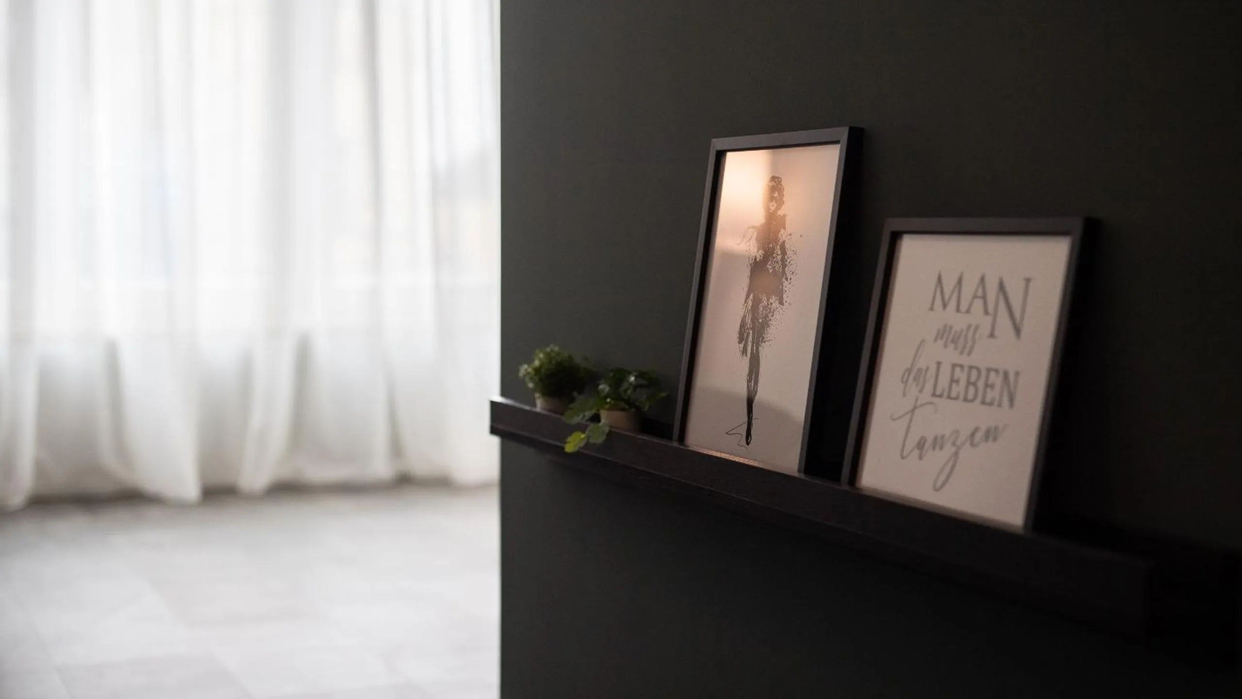 Photo of the whole room in Metropol Apartments & Suites