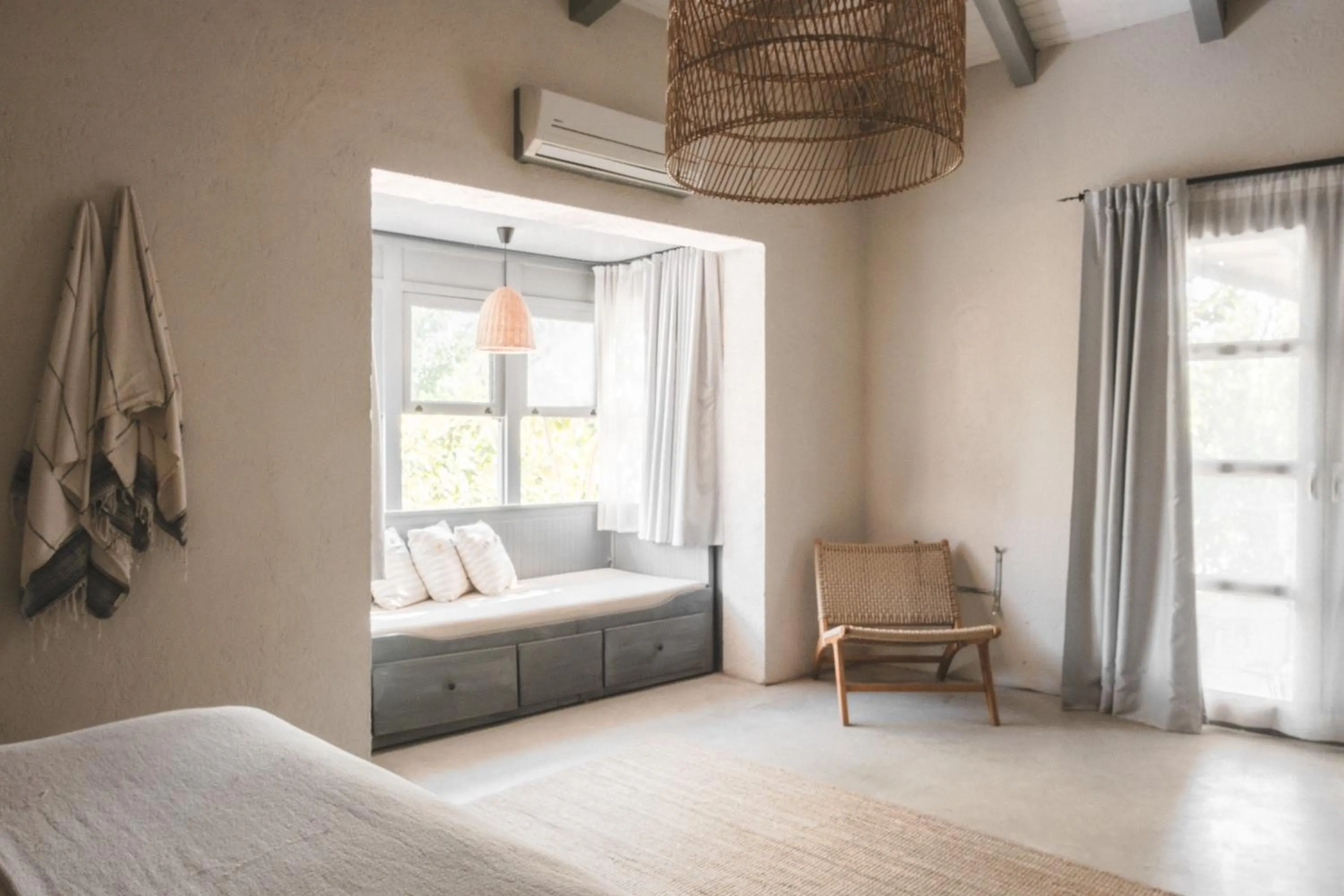 Photo of the whole room, Bed in GAIA Alaçatı Bazaar