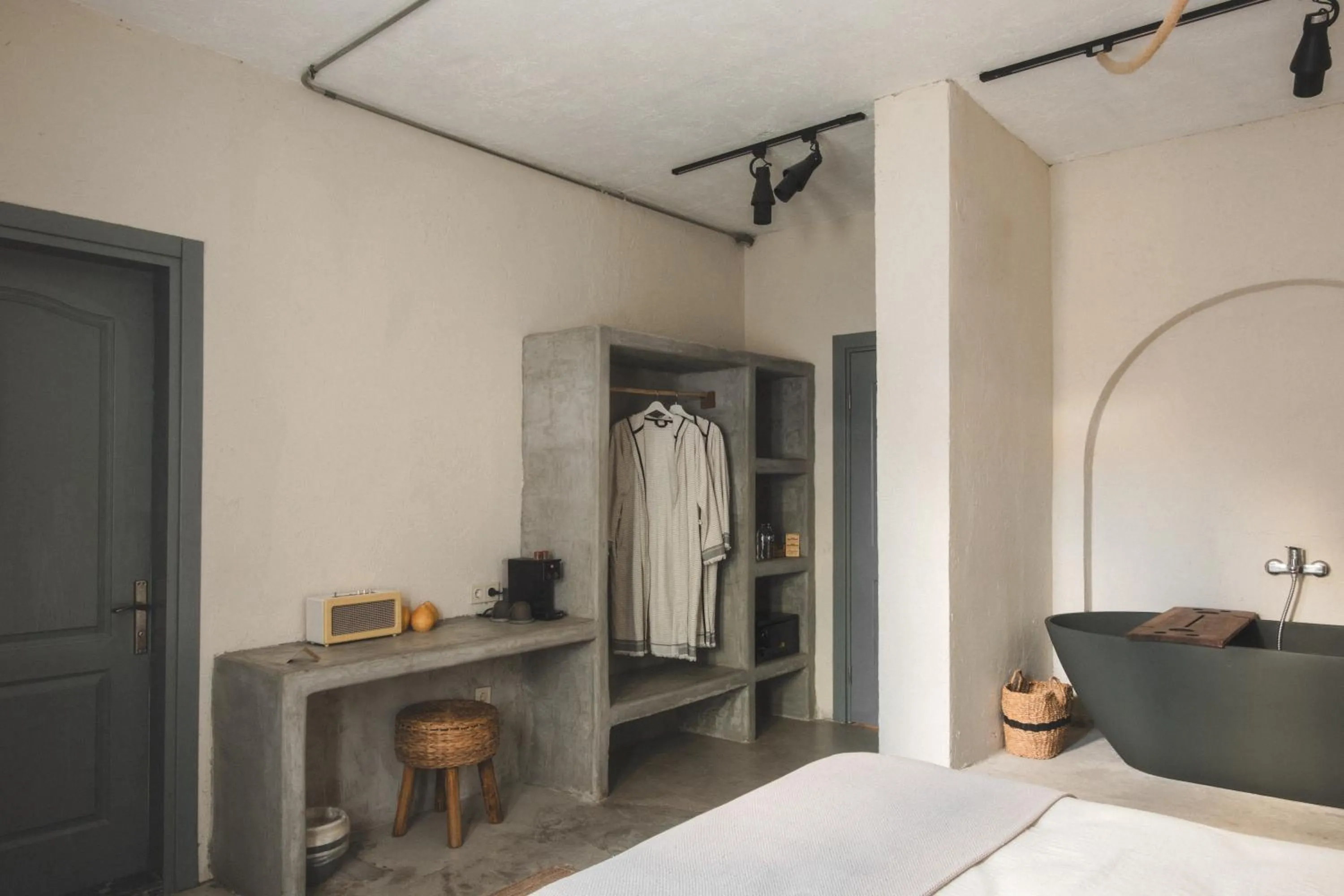 Photo of the whole room, Bed in GAIA Alaçatı Bazaar