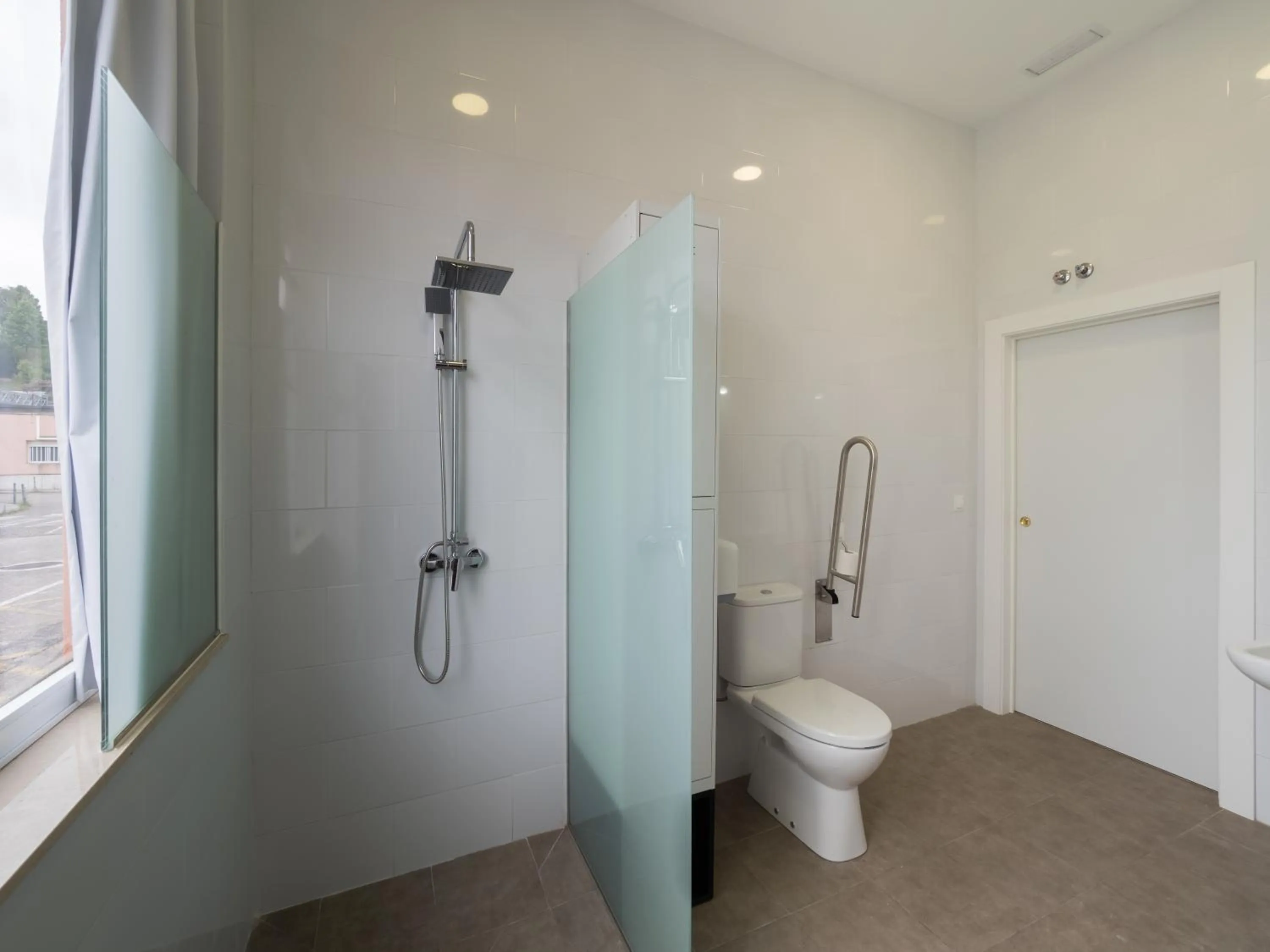 Shower in El Hostel & CO