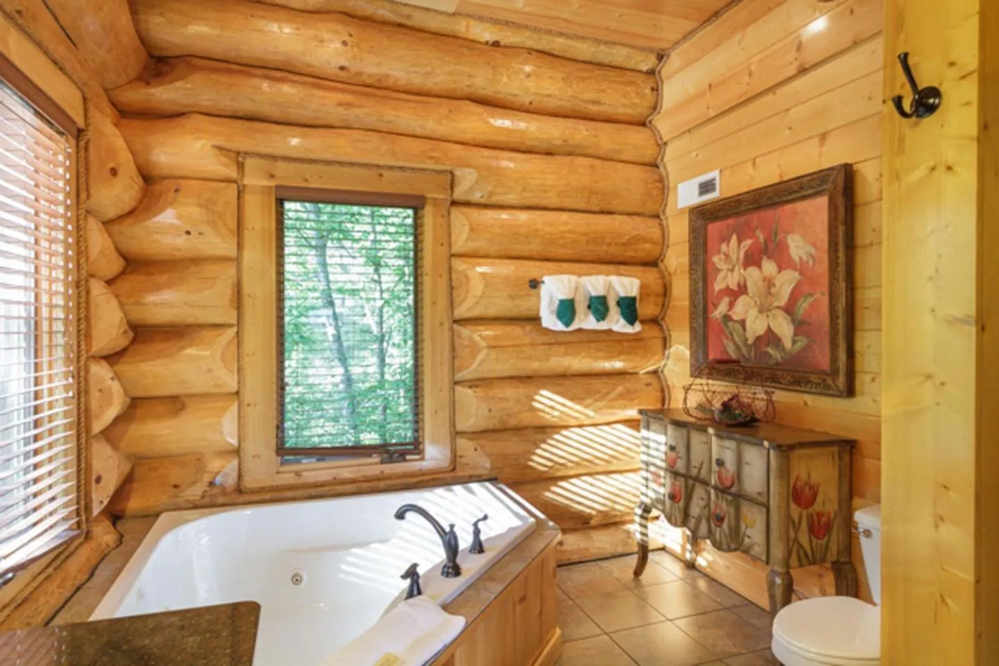 Bathroom in Big Bear Ridge Lodge - Breathtaking mountain views and private forest scenes in amazing large log cabin