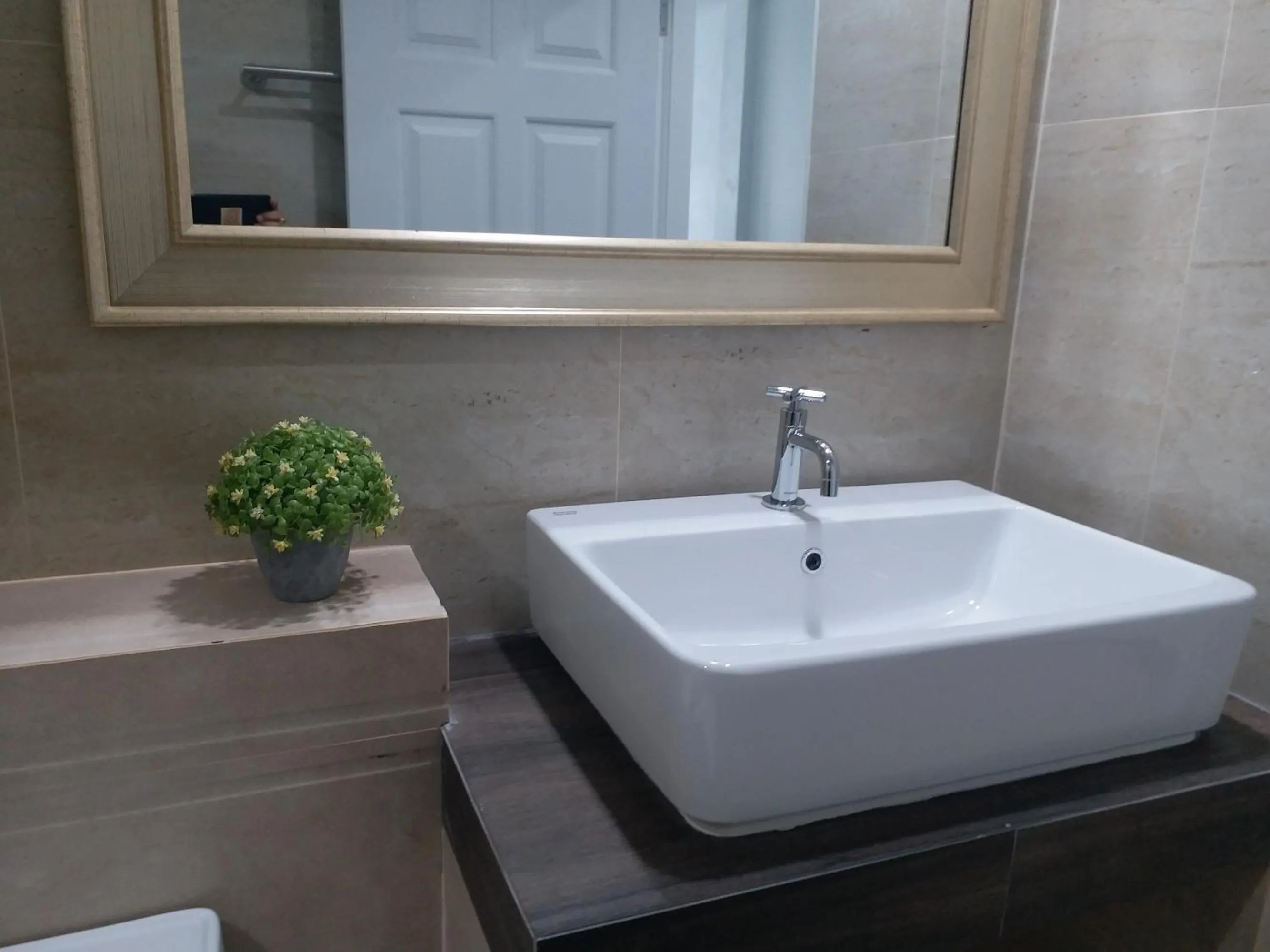 Bathroom in DD Garden Apartment 2