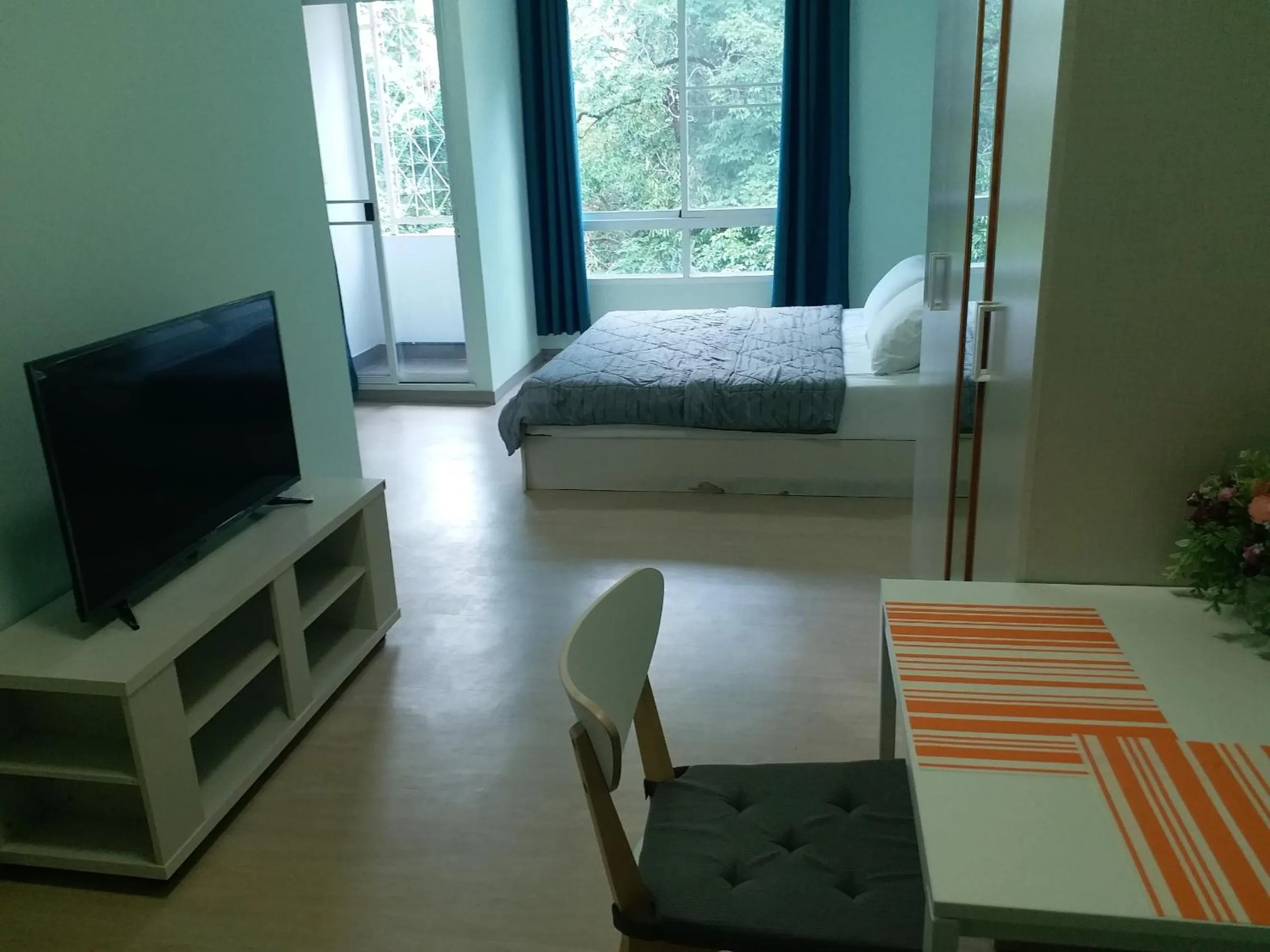 Bedroom, Bed in DD Garden Apartment 2