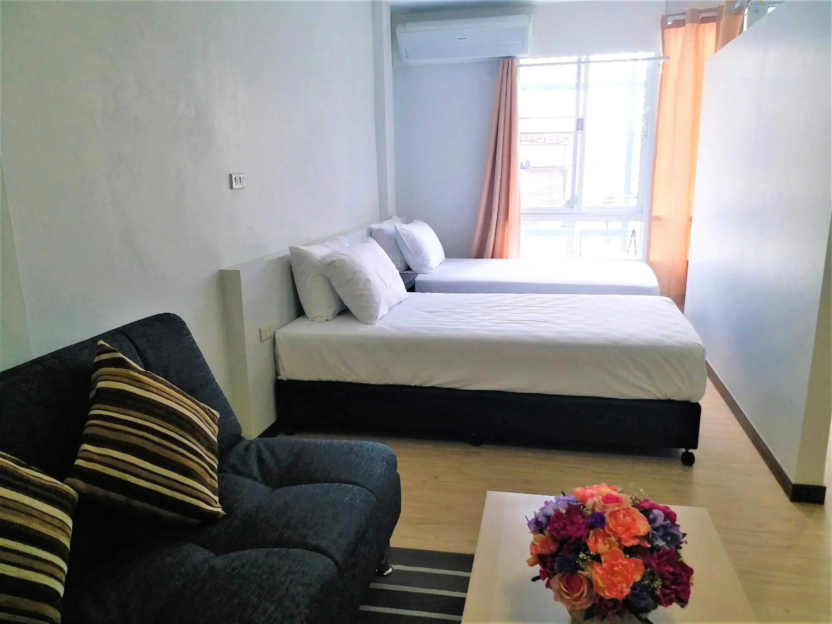 Bedroom, Bed in DD Garden Apartment 2