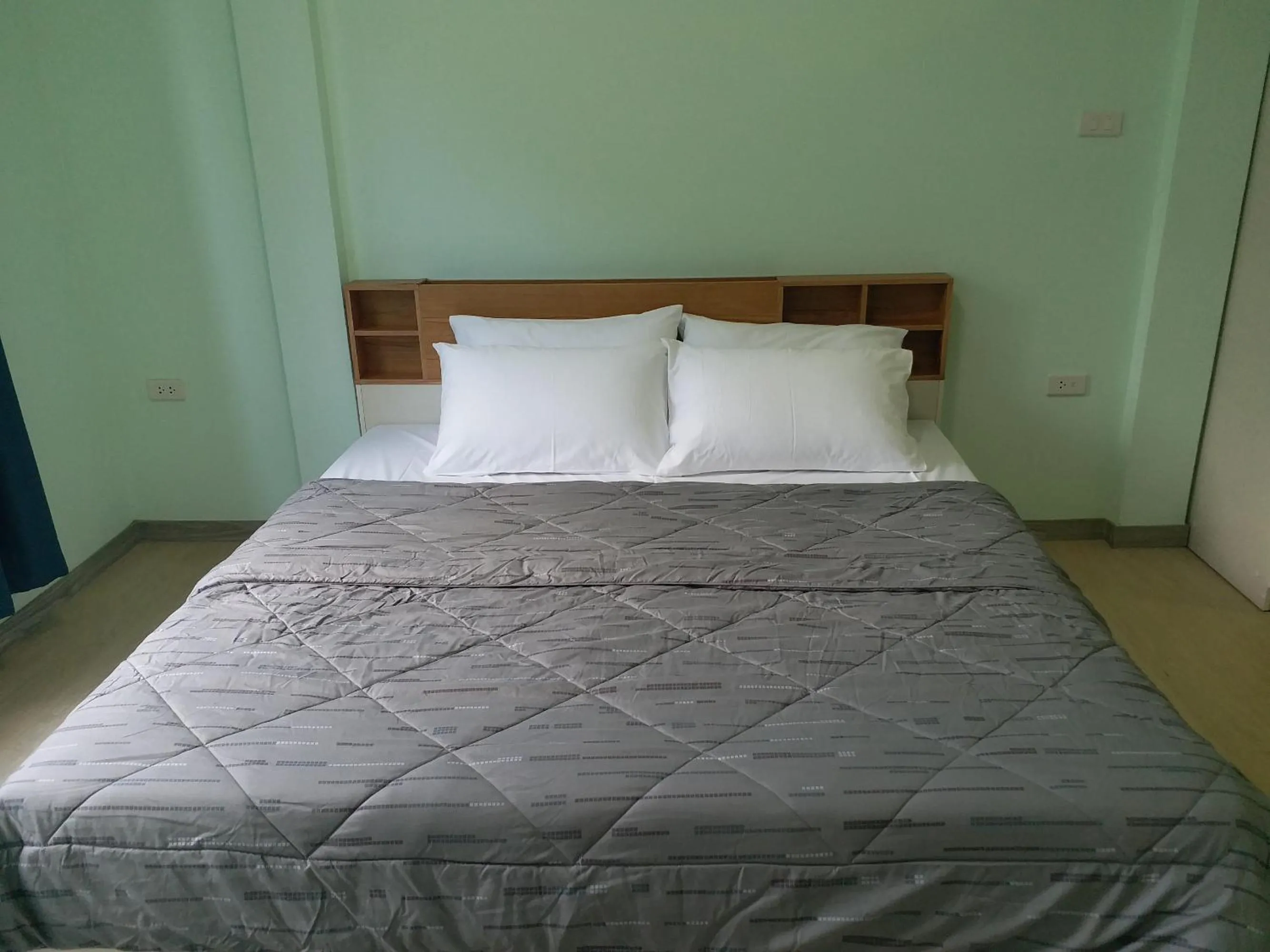 Bedroom, Bed in DD Garden Apartment 2