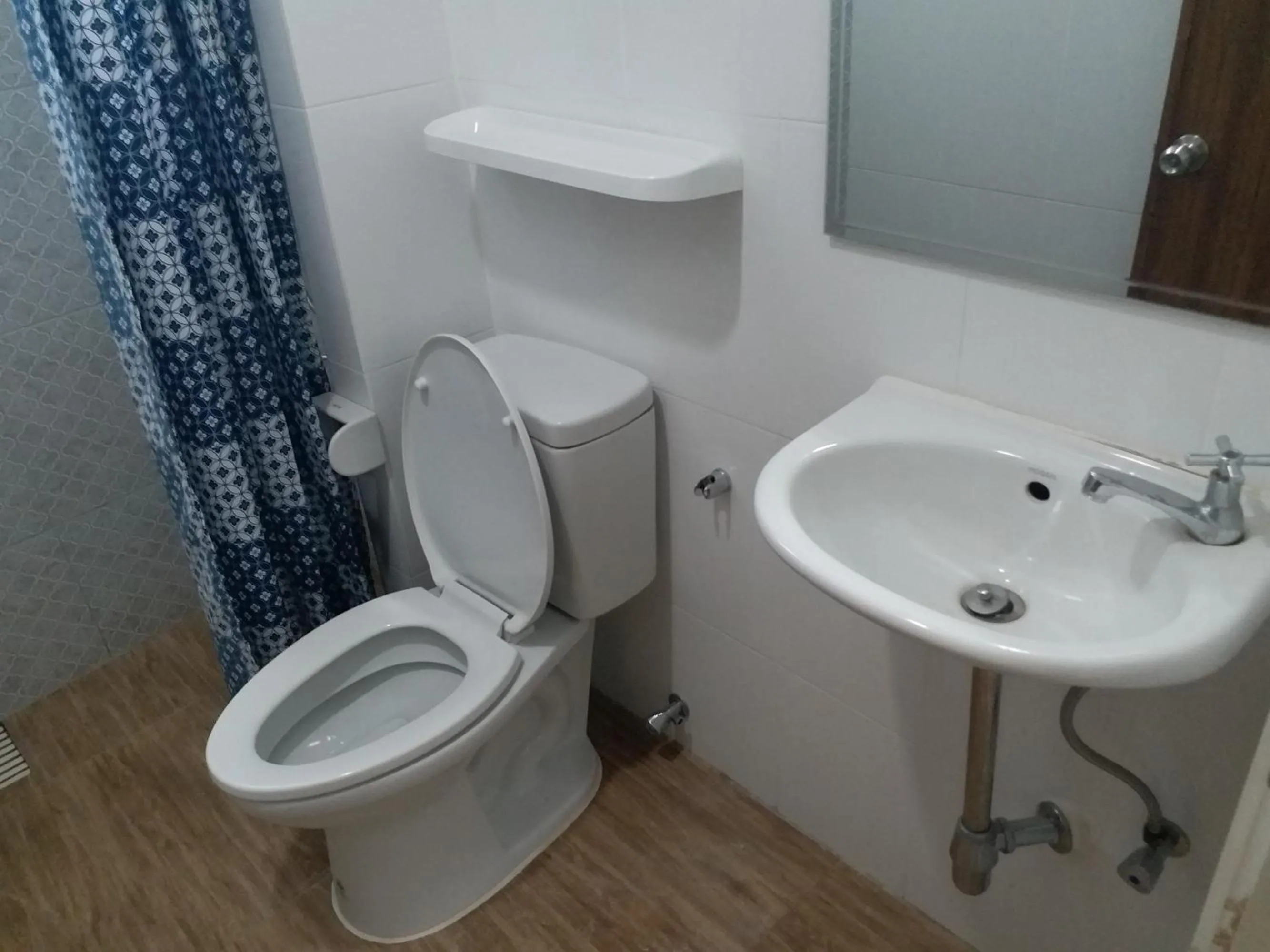 Bathroom in DD Garden Apartment 2