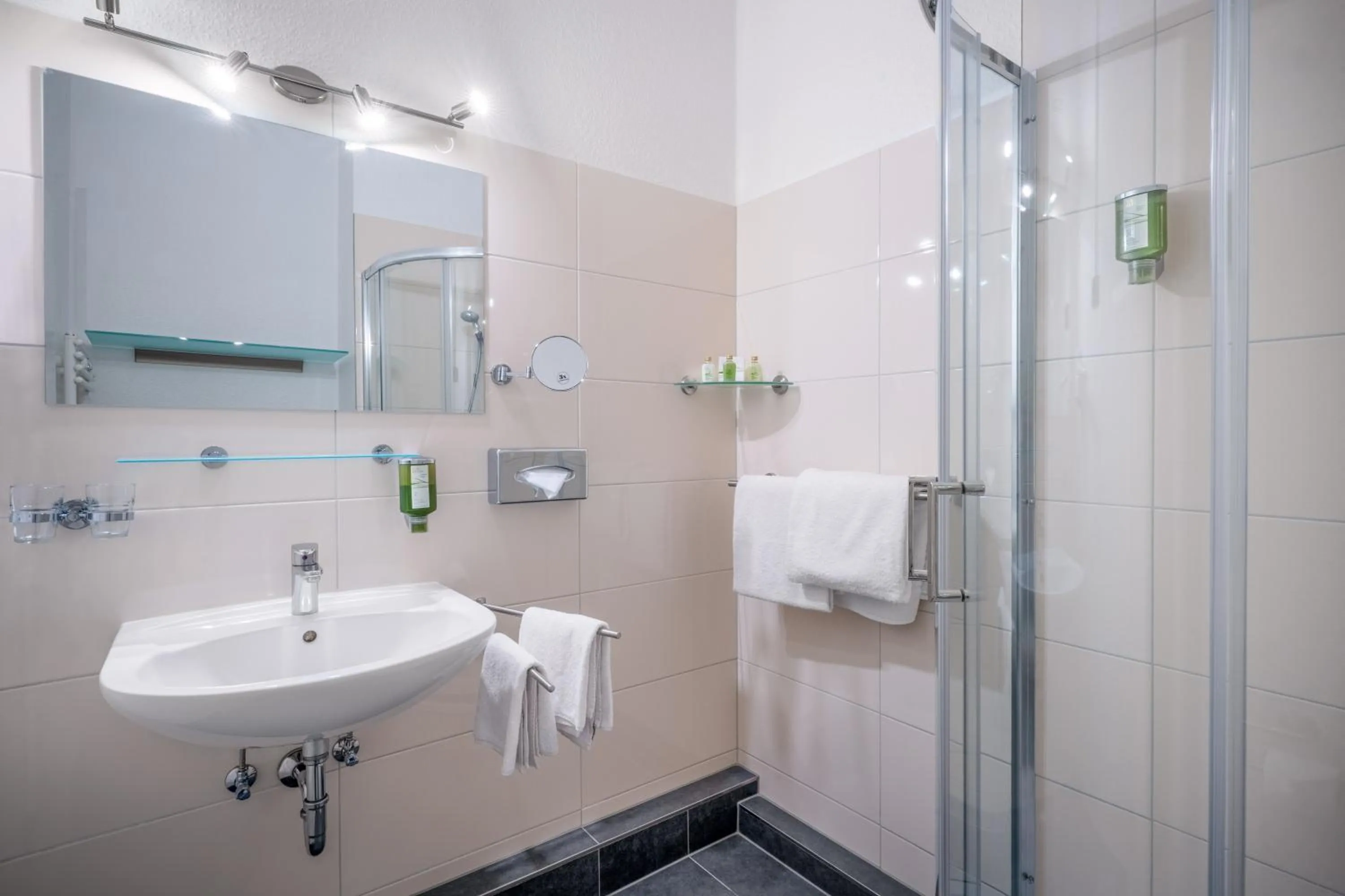 Bathroom in Hotel Yachtclub