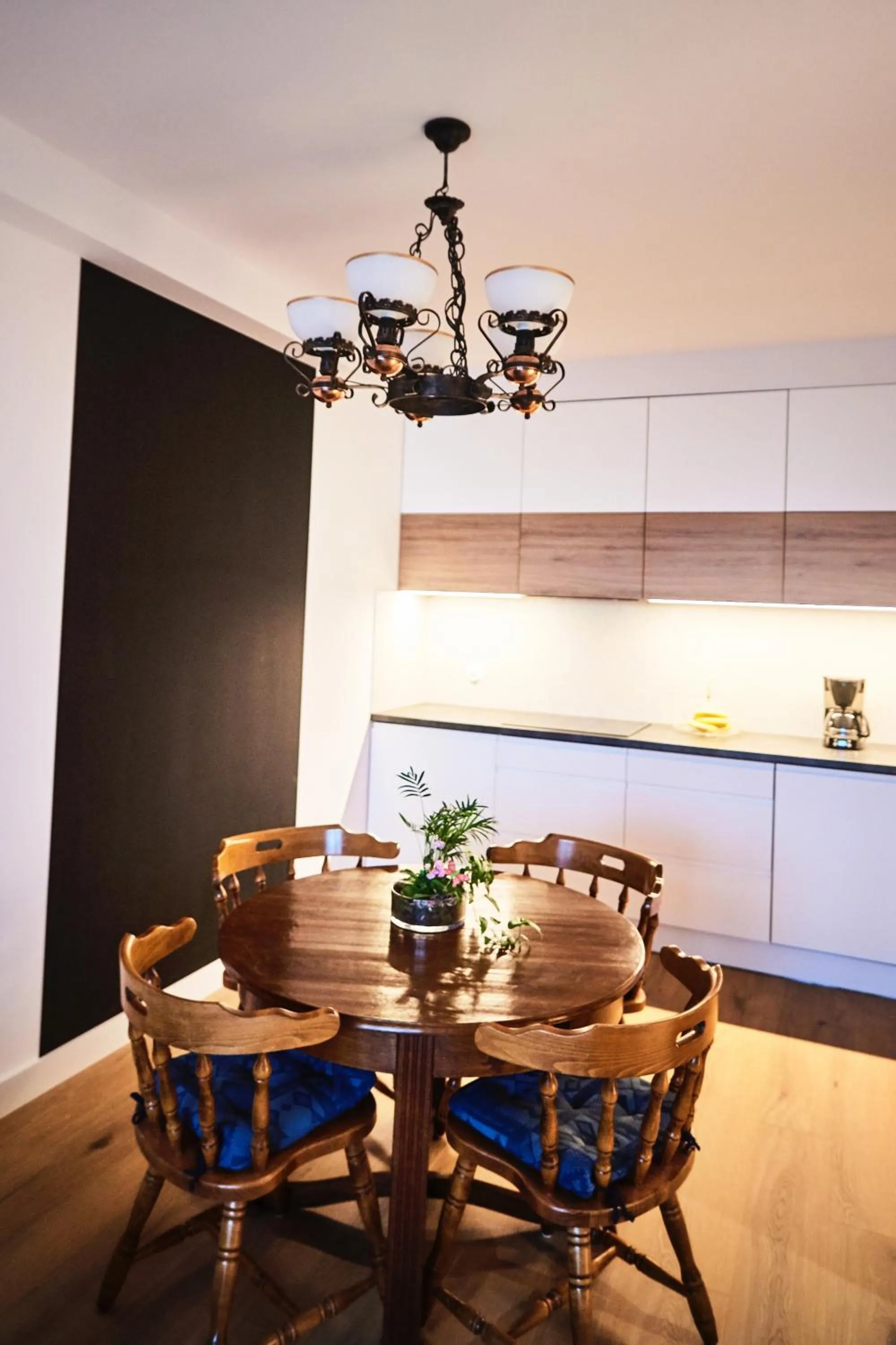 Dining area in Olivia Baltic