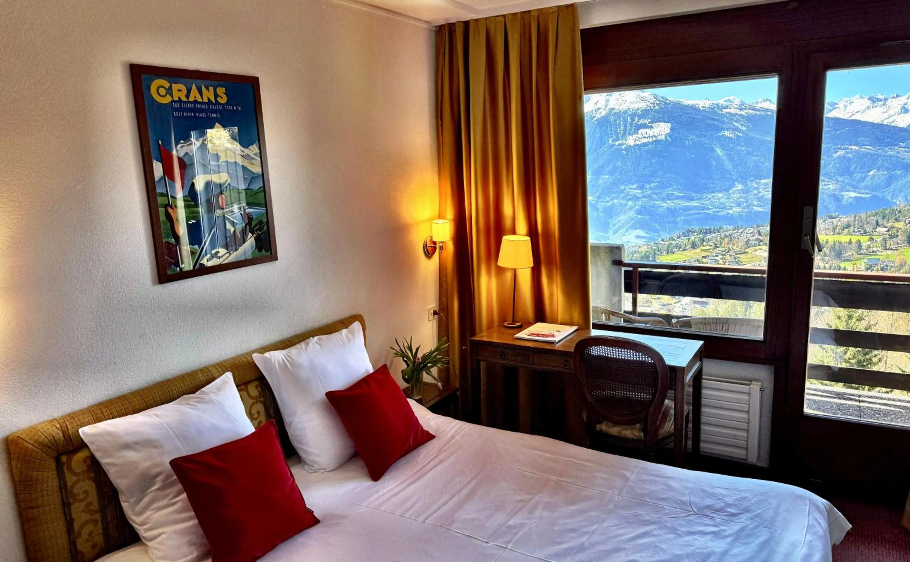 Bedroom, Bed in Hôtel de la Forêt