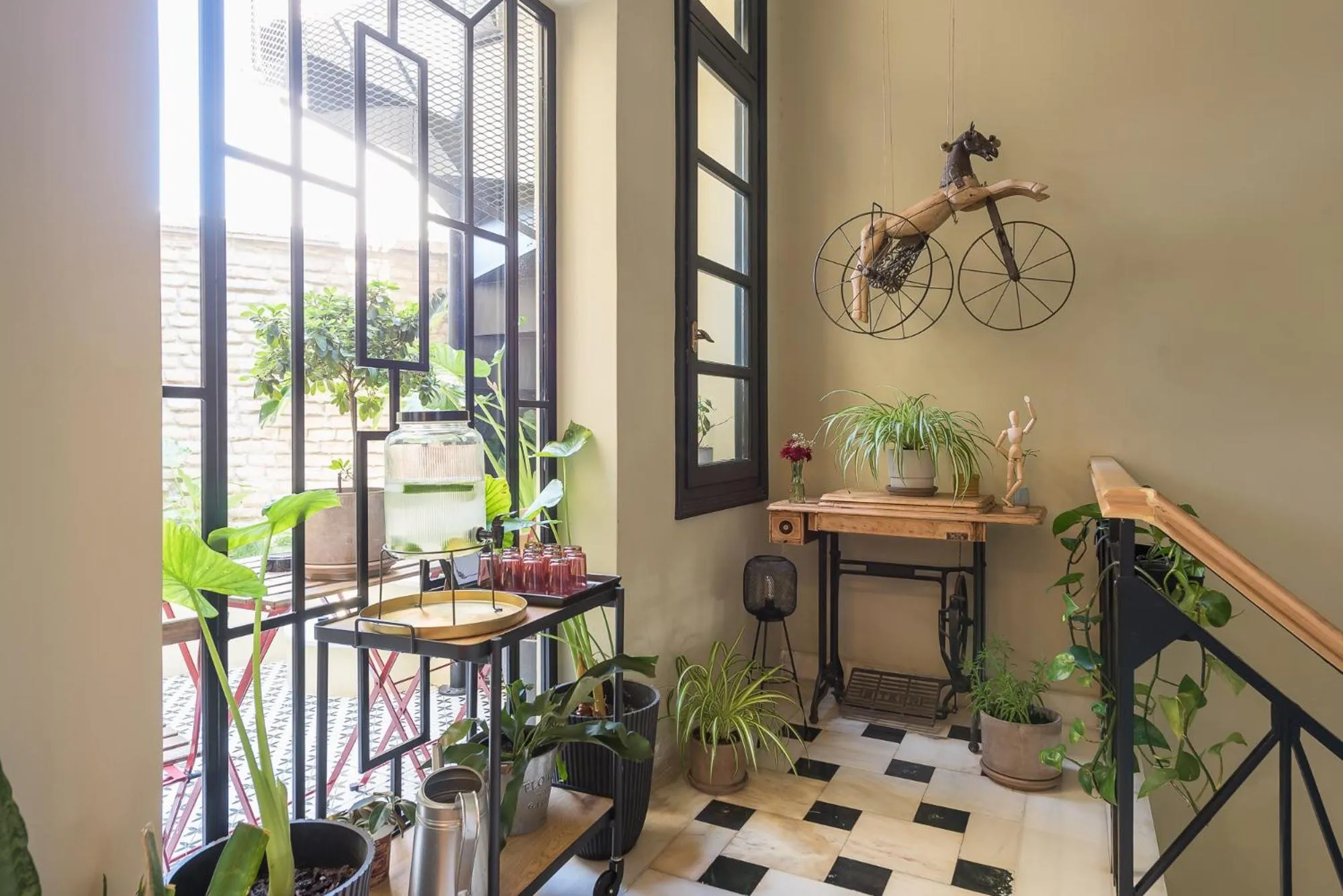 Property building in Moon And Stars Athens